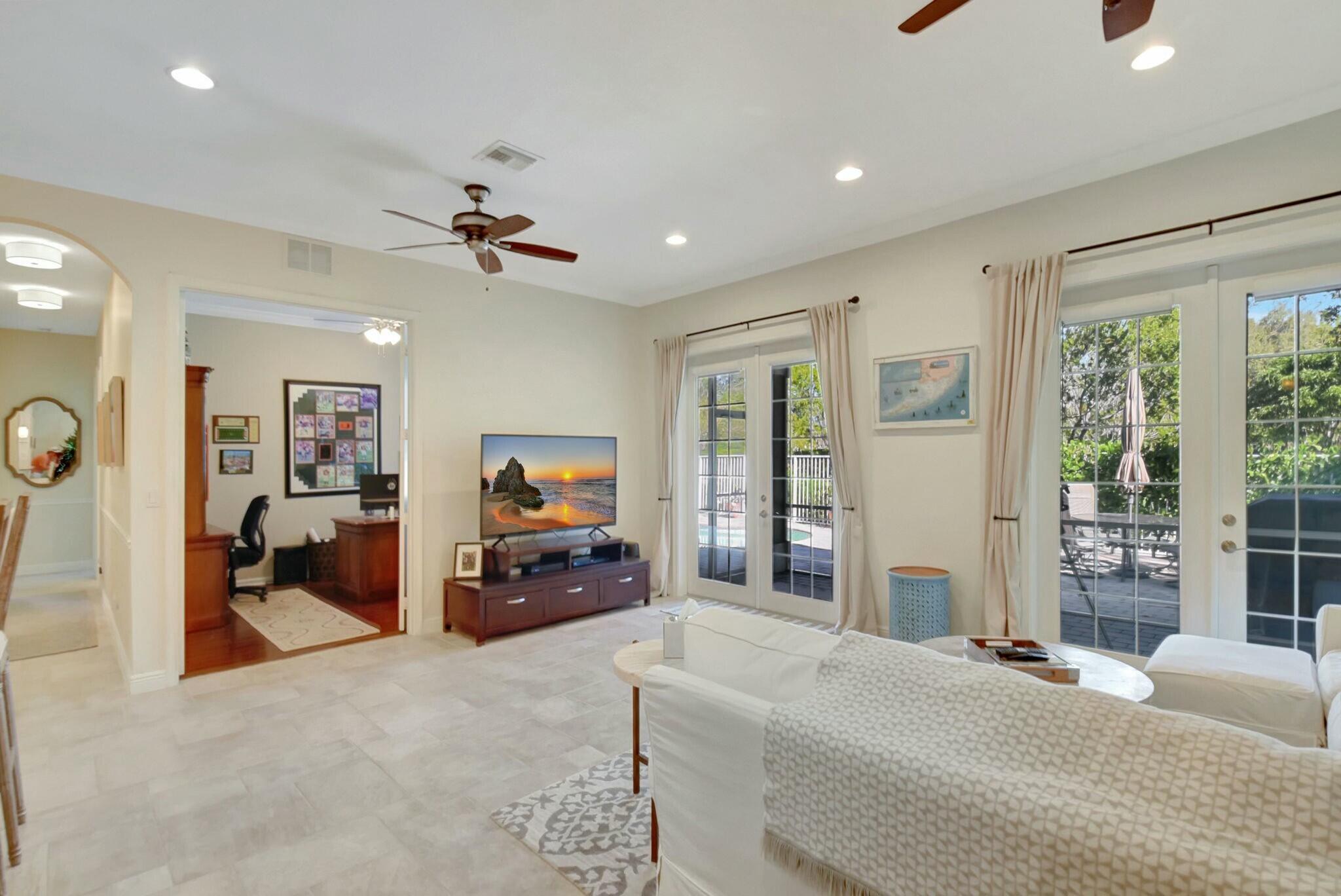 9225 Savannah Estates Drive