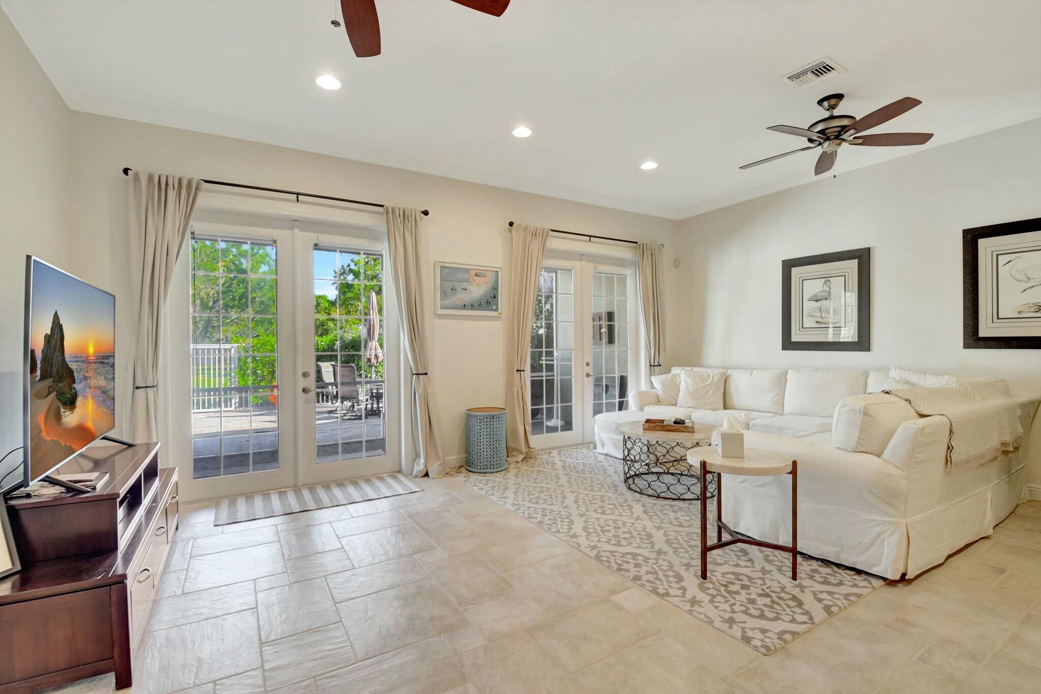 9225 Savannah Estates Drive