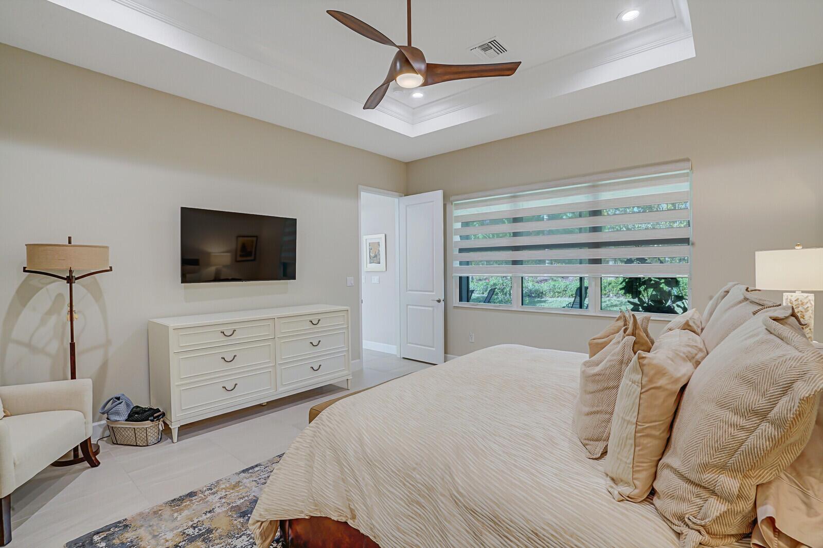 9571 Portugese Pine Grove