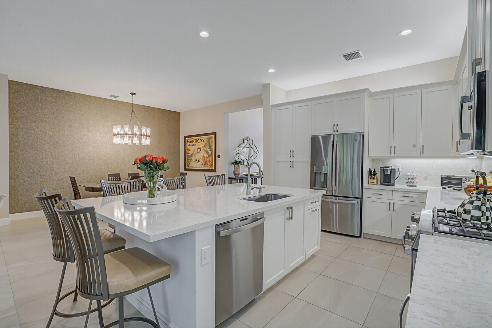 9571 Portugese Pine Grove