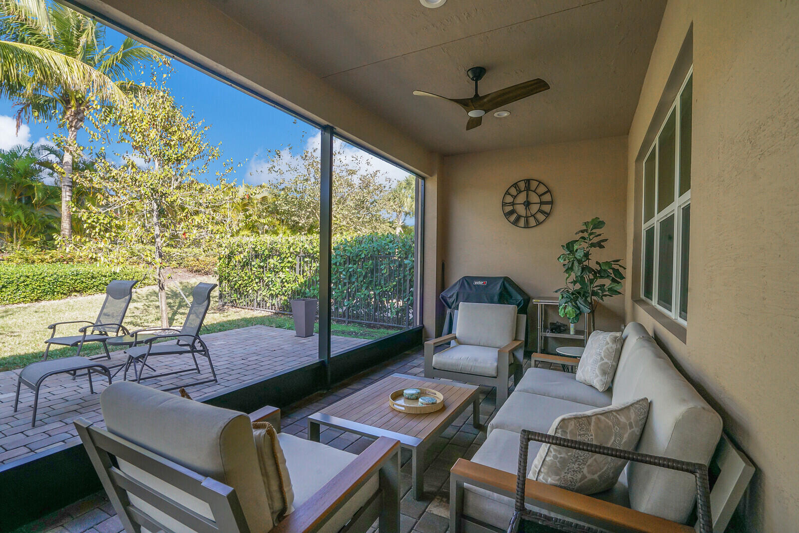 9571 Portugese Pine Grove