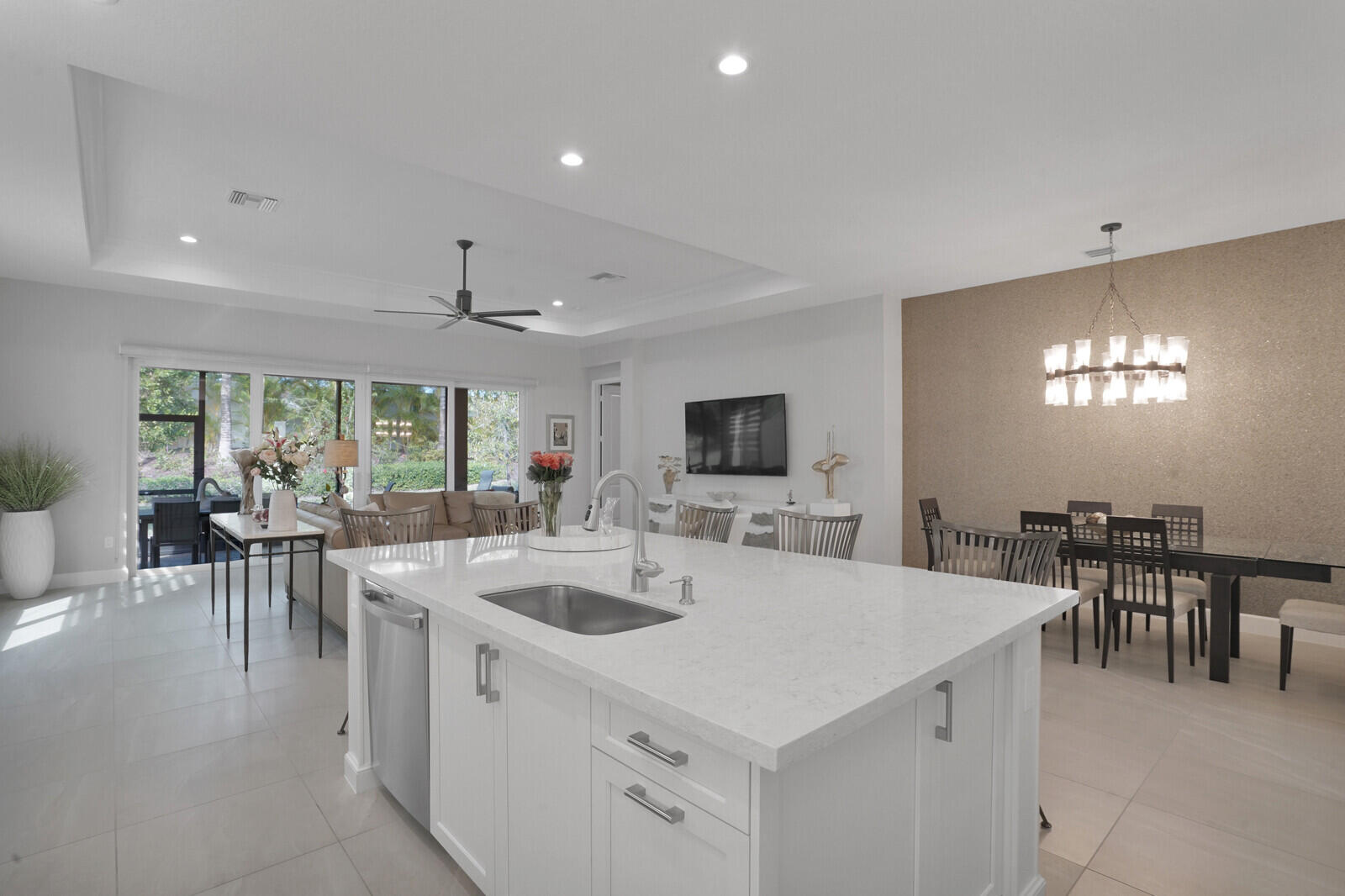 9571 Portugese Pine Grove