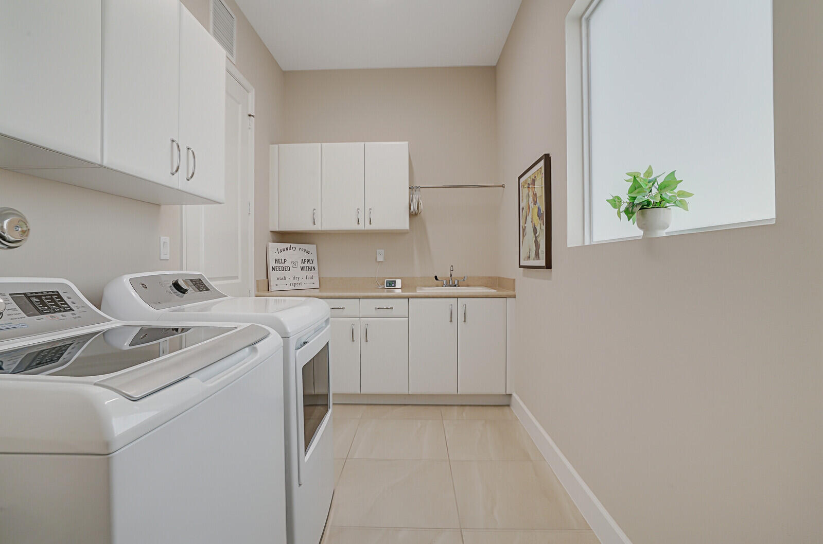 9571 Portugese Pine Grove