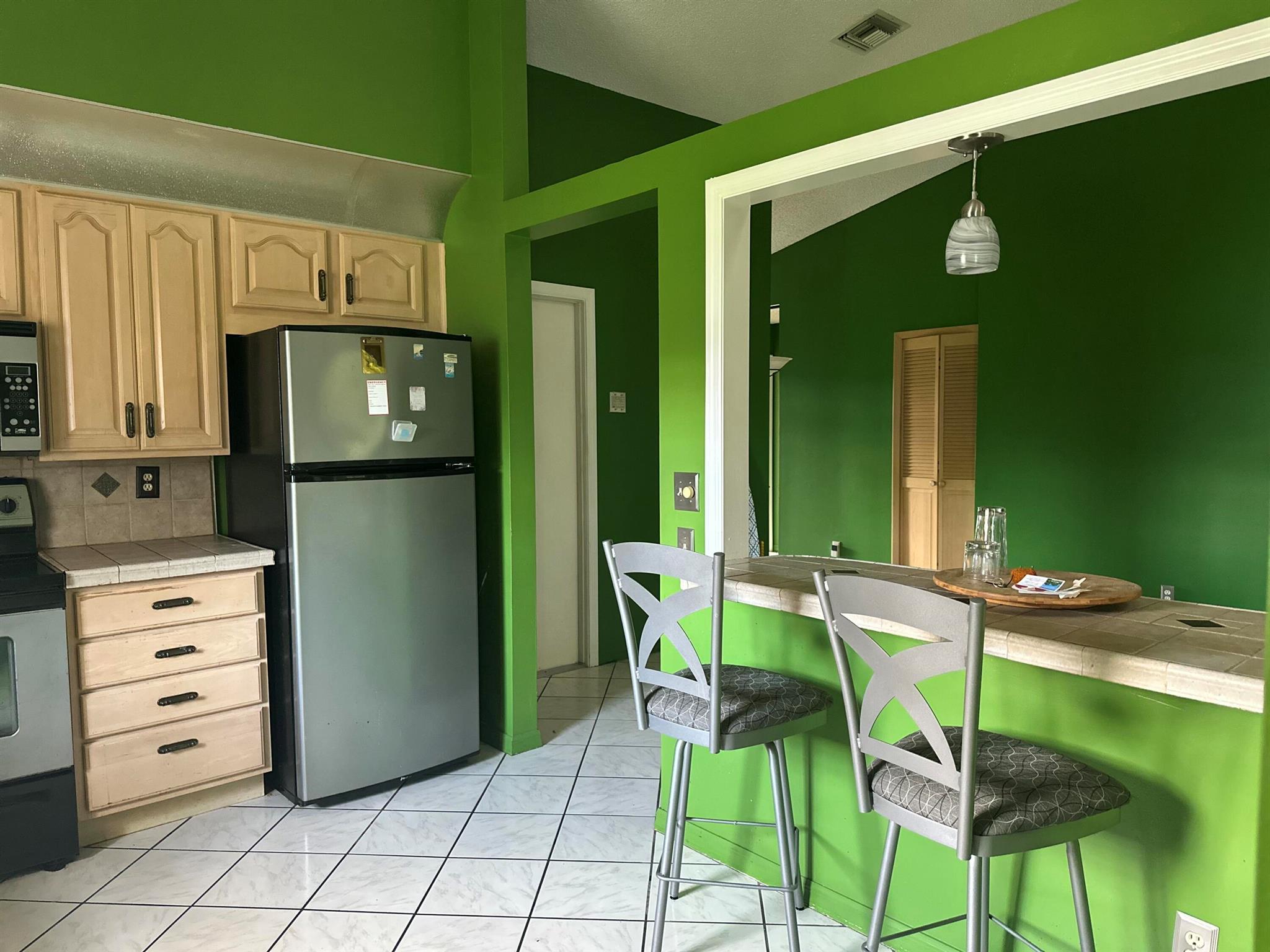 3219 Anthony Circle S