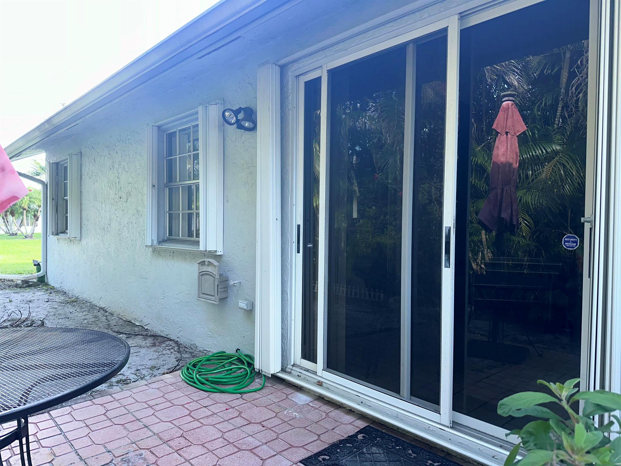 3219 Anthony Circle S