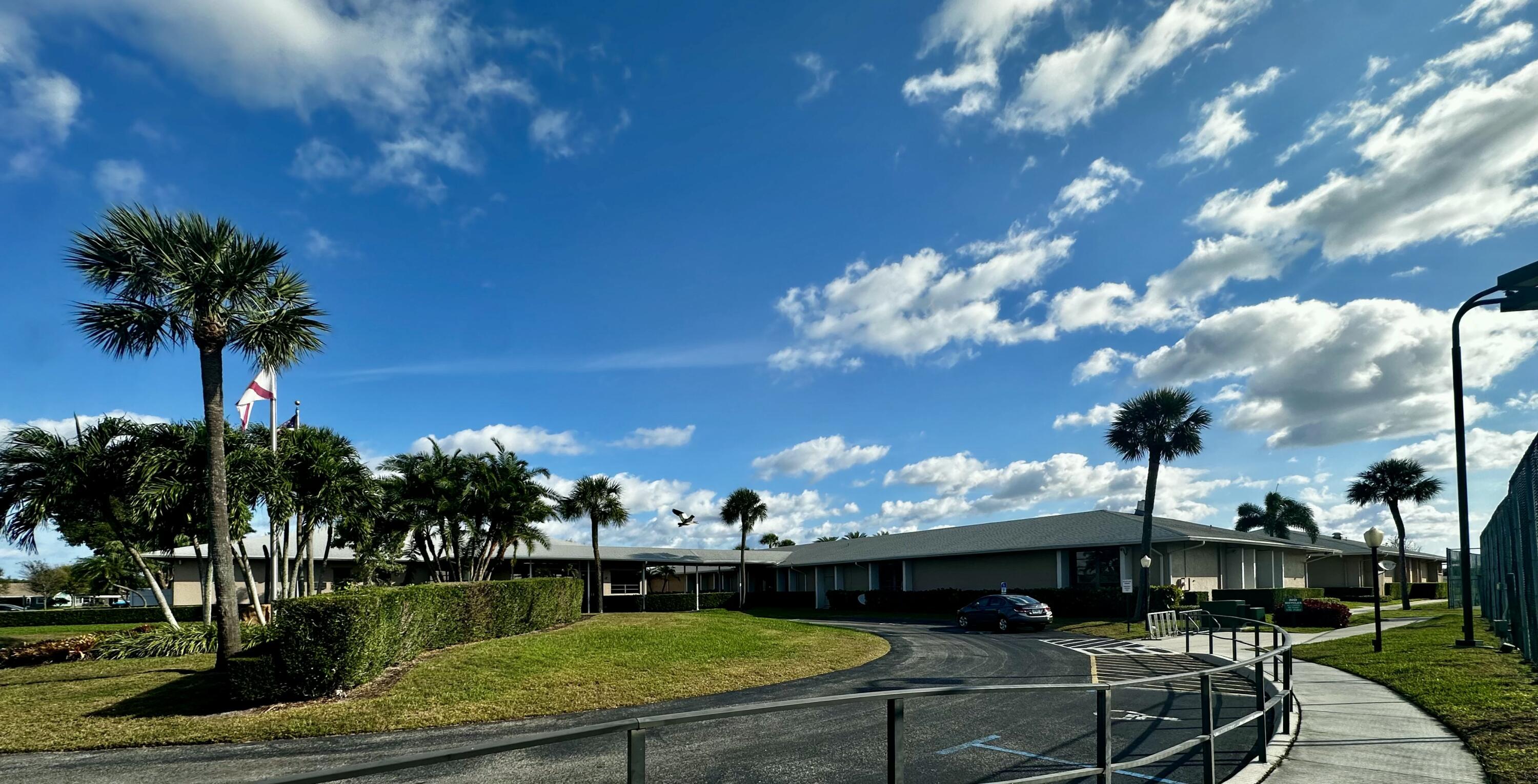 3219 Anthony Circle S