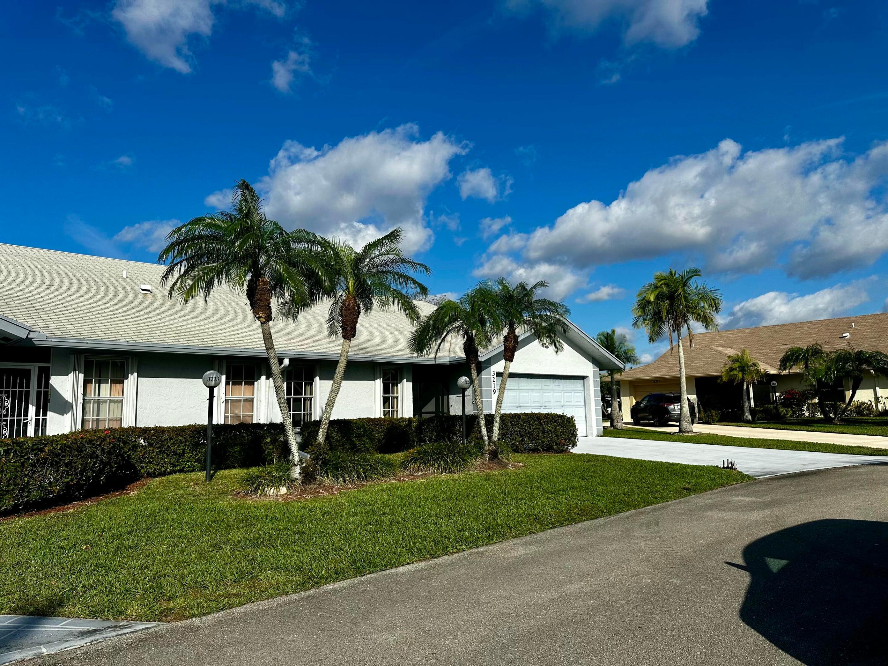 3219 Anthony Circle S