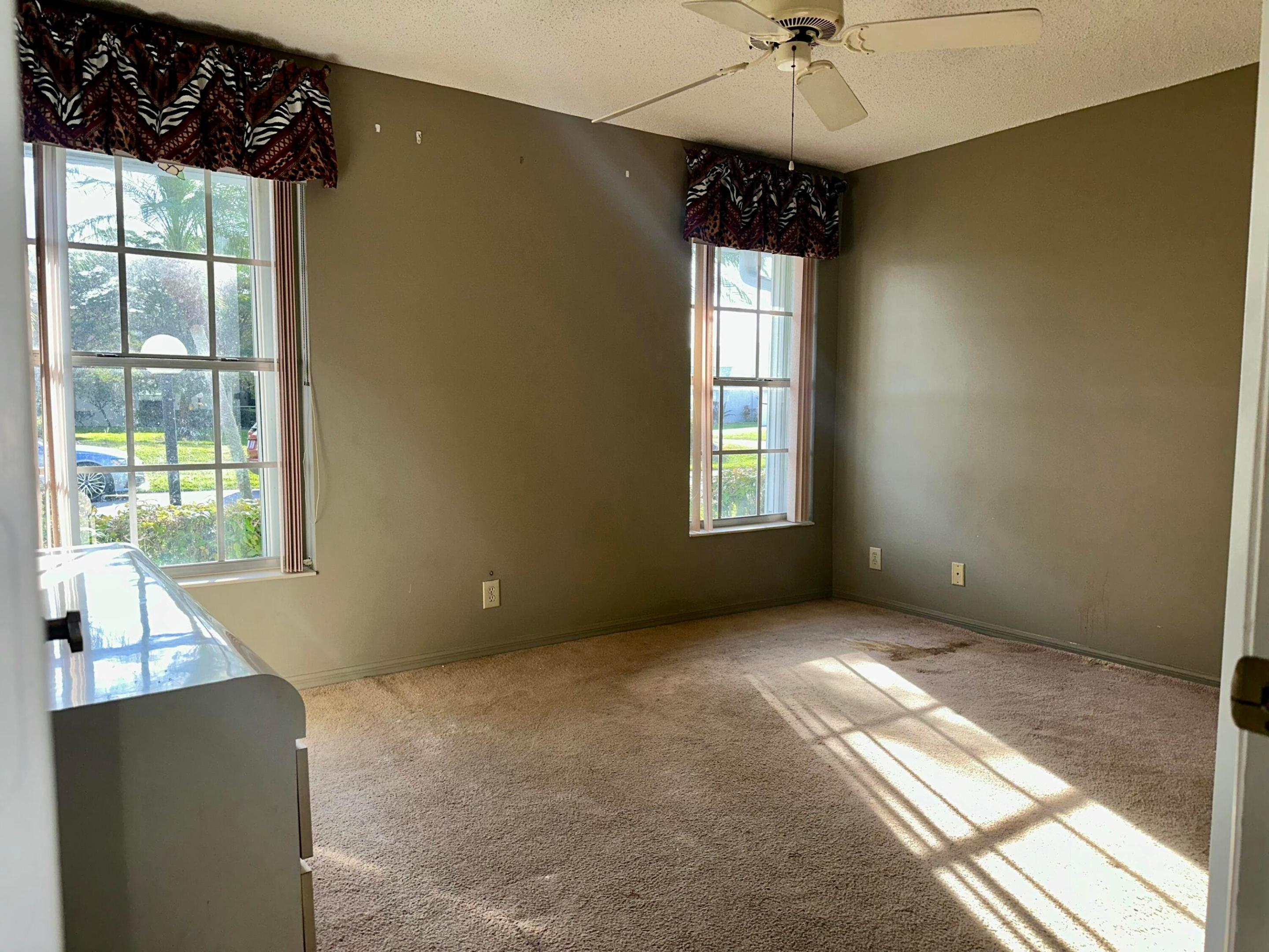 3219 Anthony Circle S