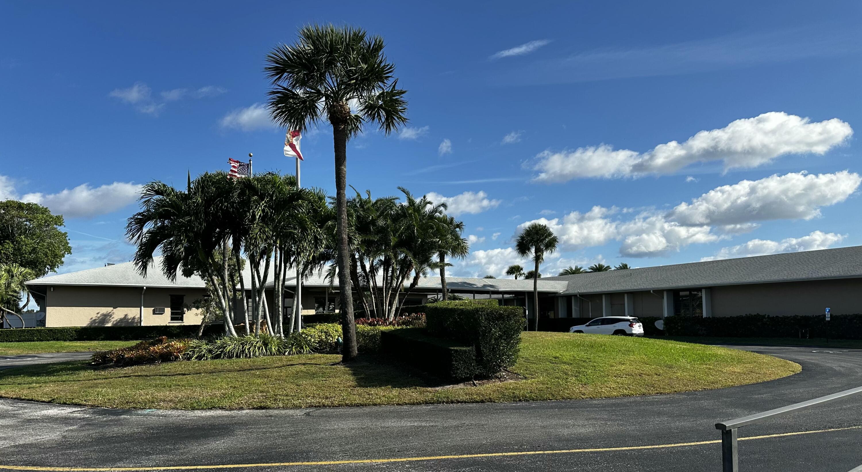 3219 Anthony Circle S