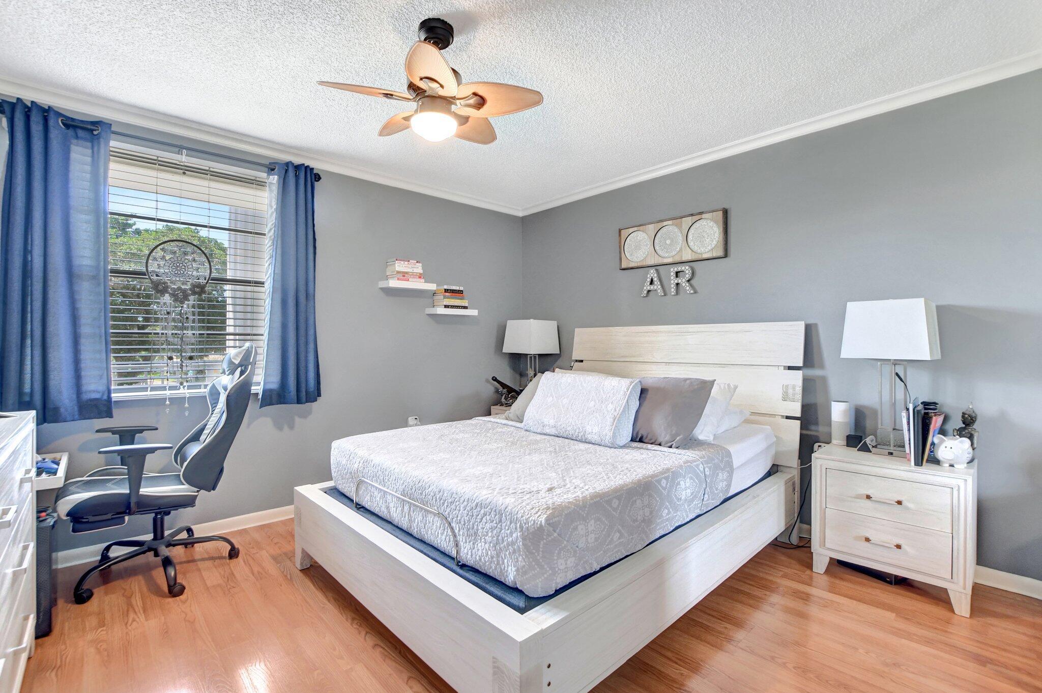6025 Balboa Circle 303