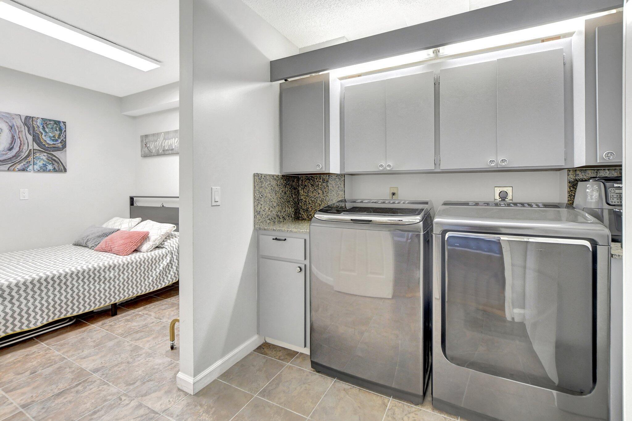 6025 Balboa Circle 303