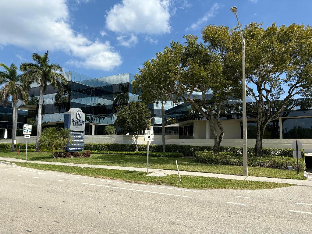 4800 N Federal Highway 307b