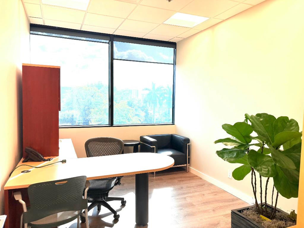 4800 N Federal Highway 307b