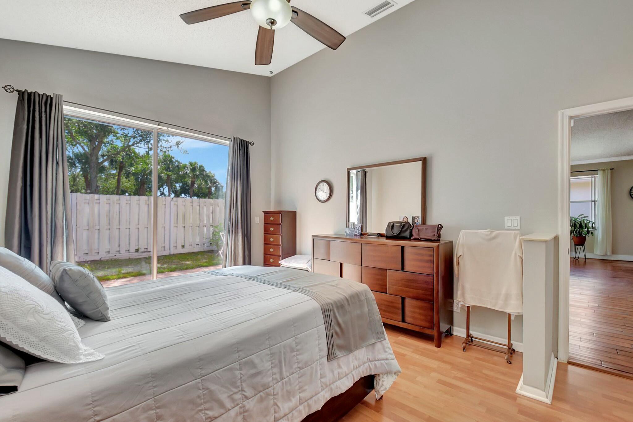 6090 Newport Village Way