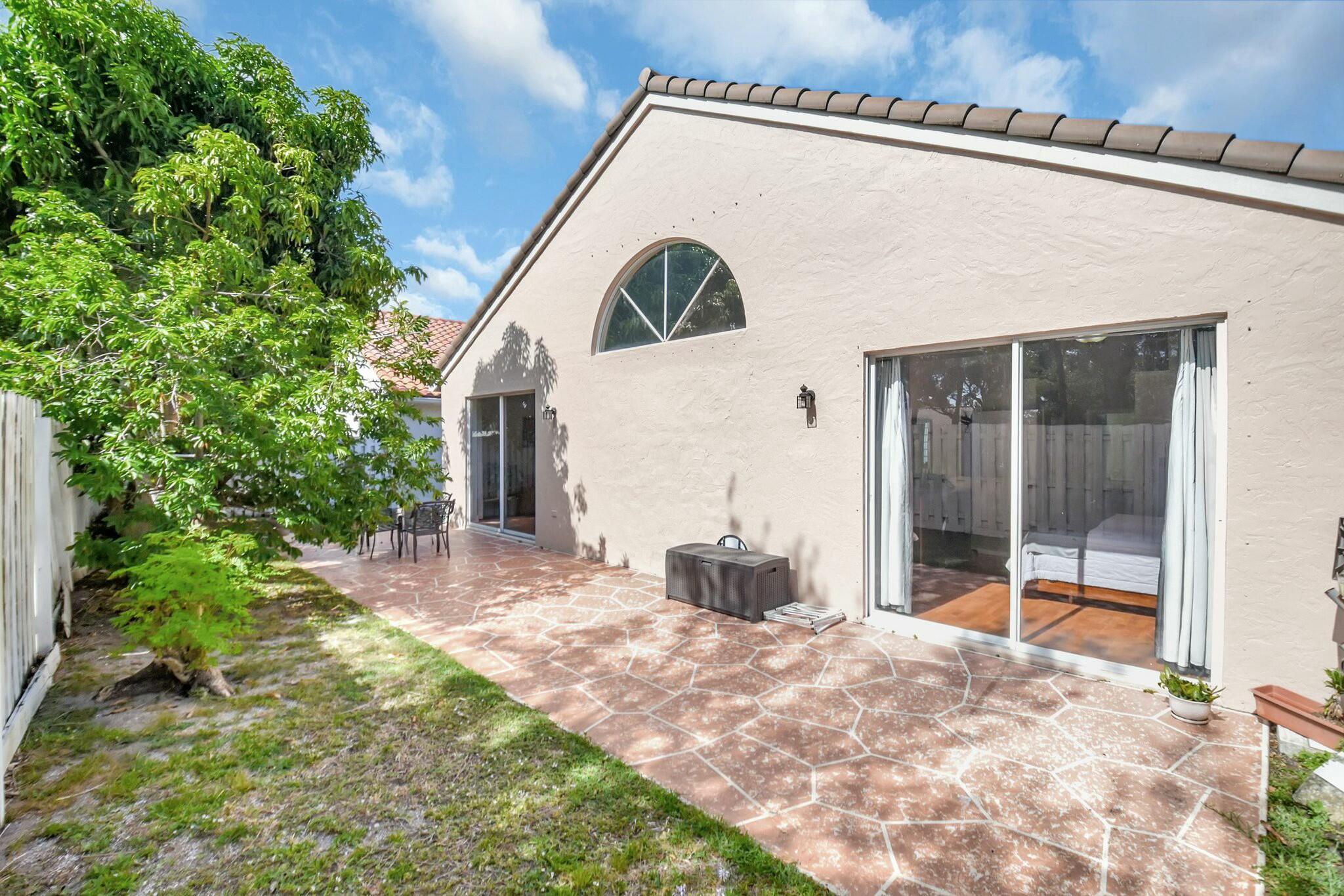 6090 Newport Village Way