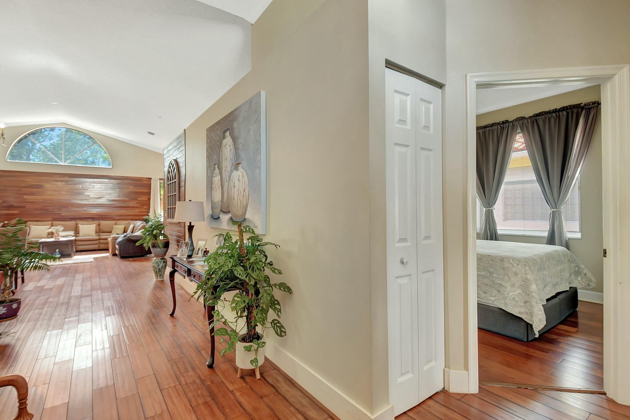 6090 Newport Village Way