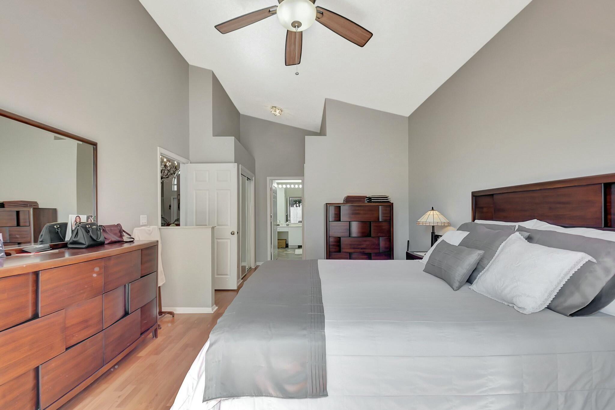 6090 Newport Village Way