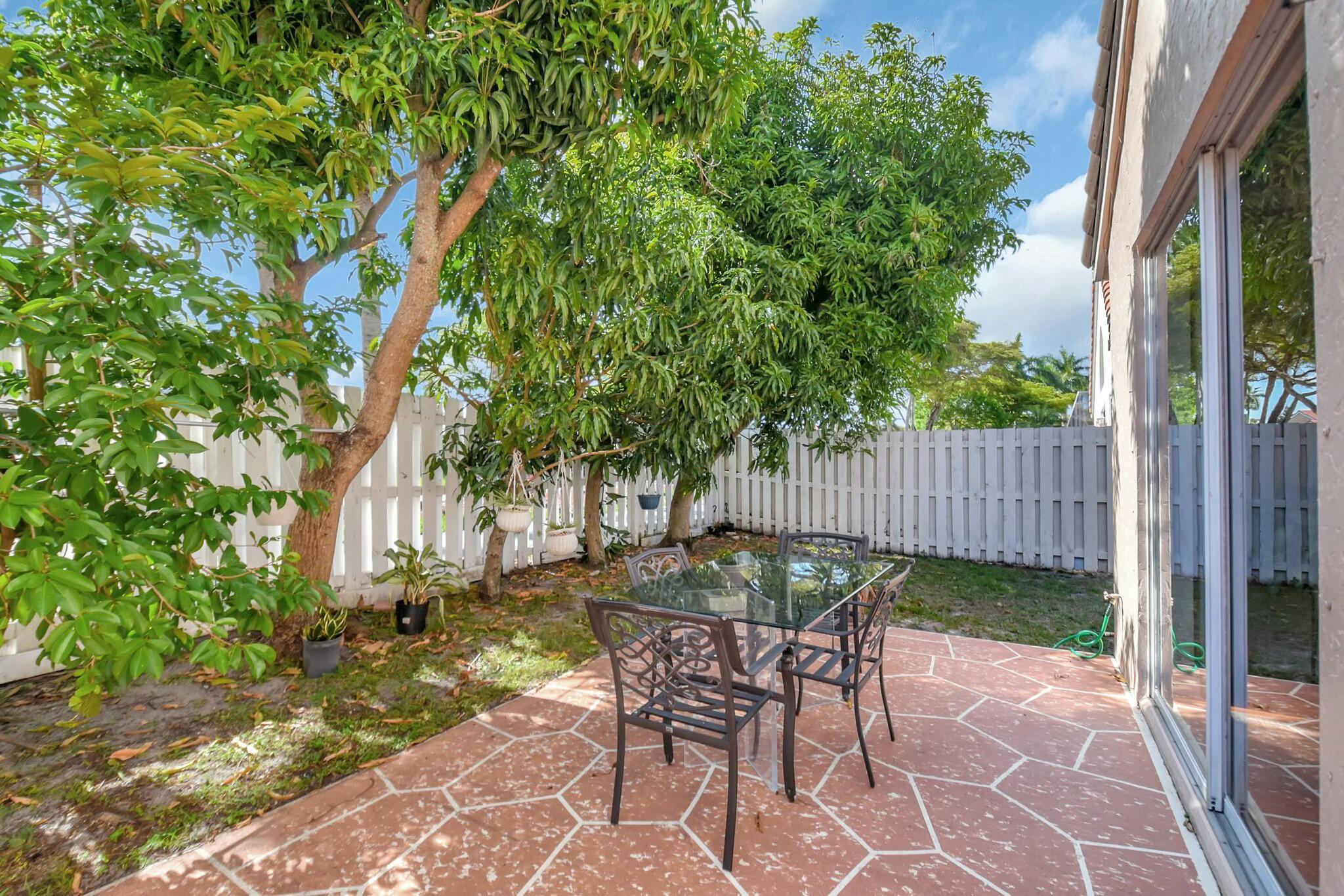 6090 Newport Village Way