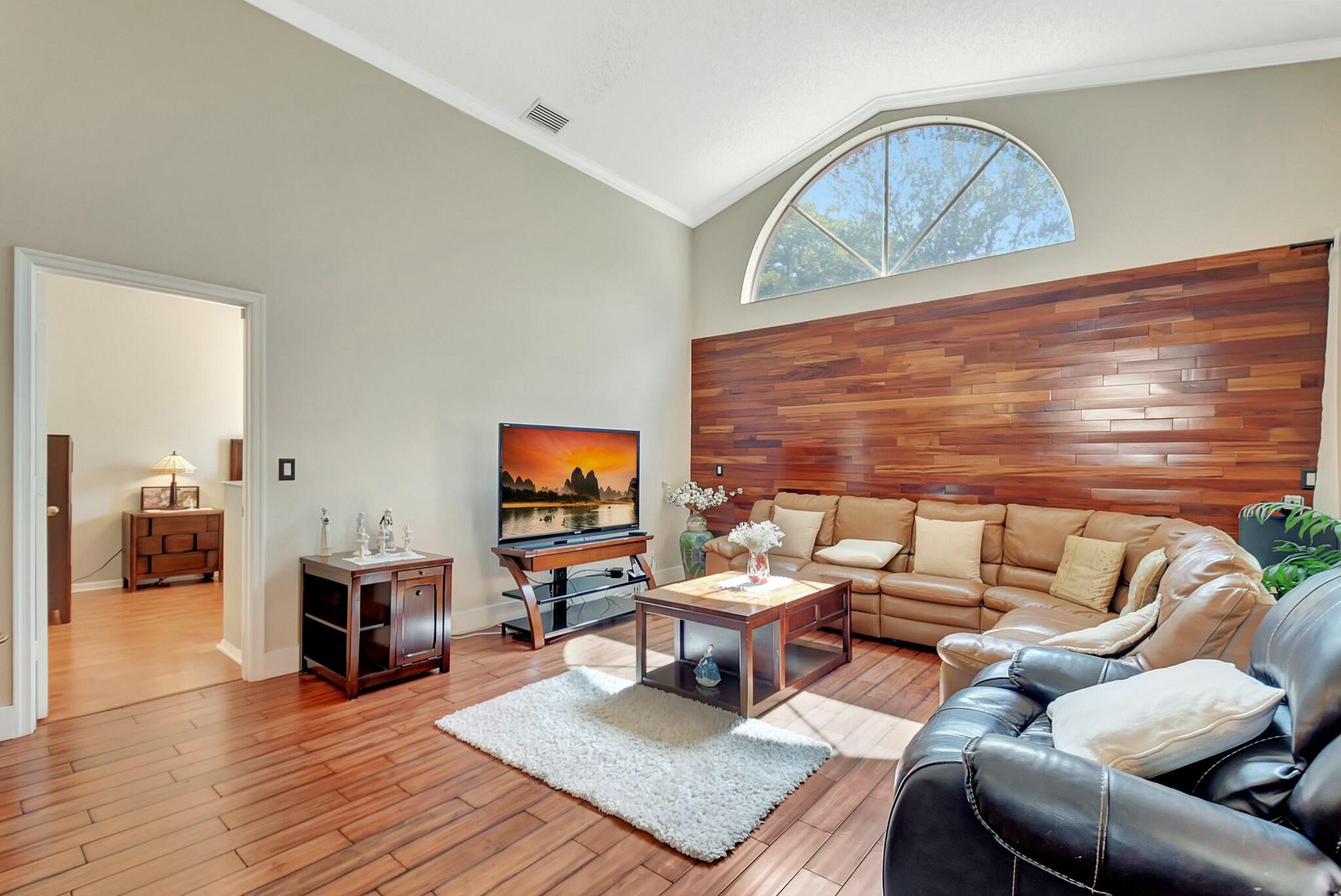 6090 Newport Village Way