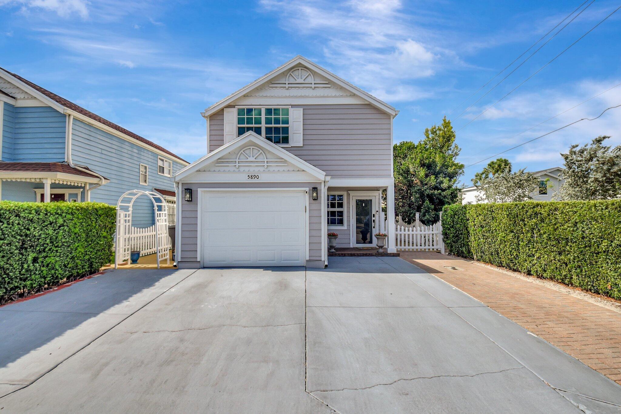 5890 Rambler Rose Way