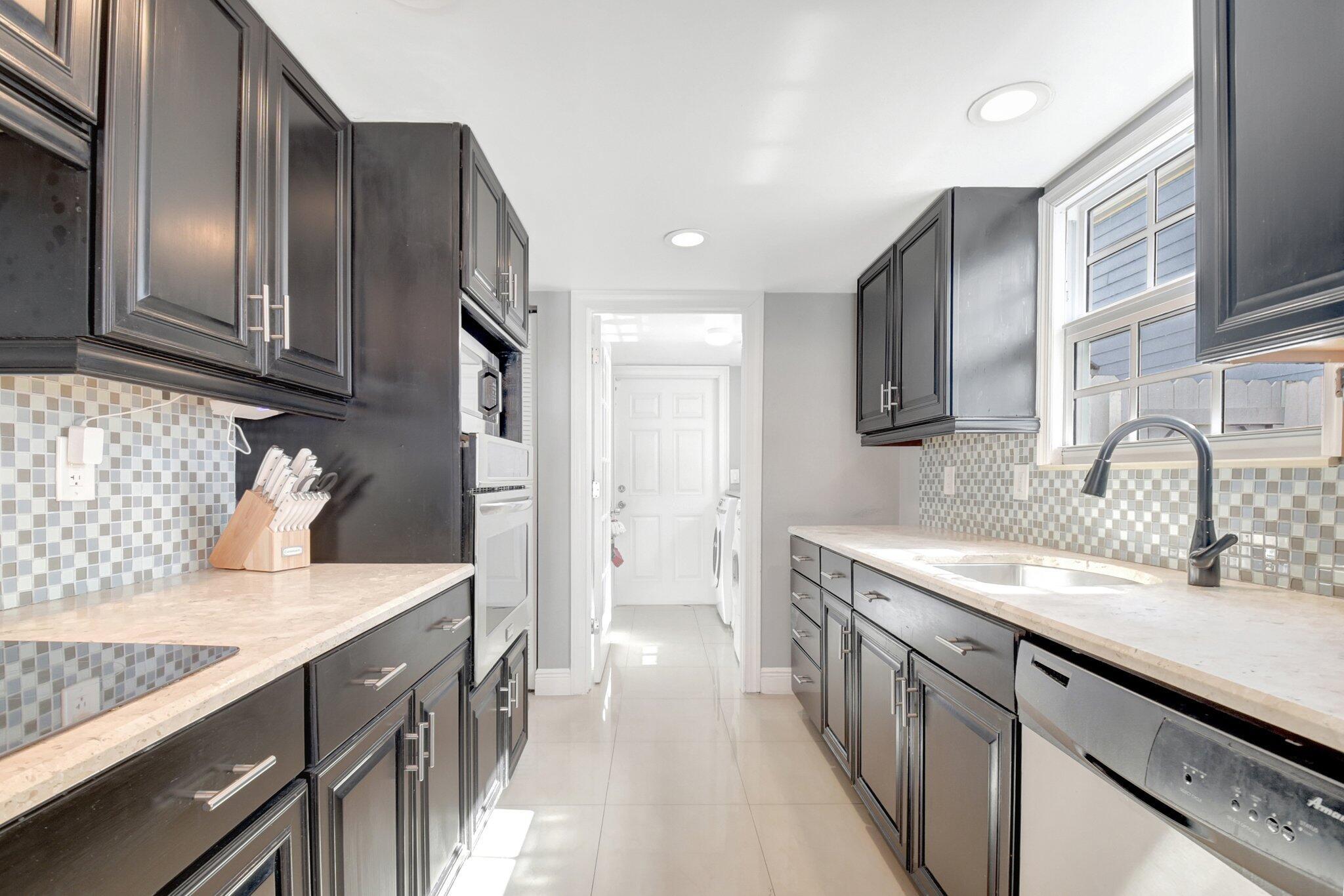 5890 Rambler Rose Way