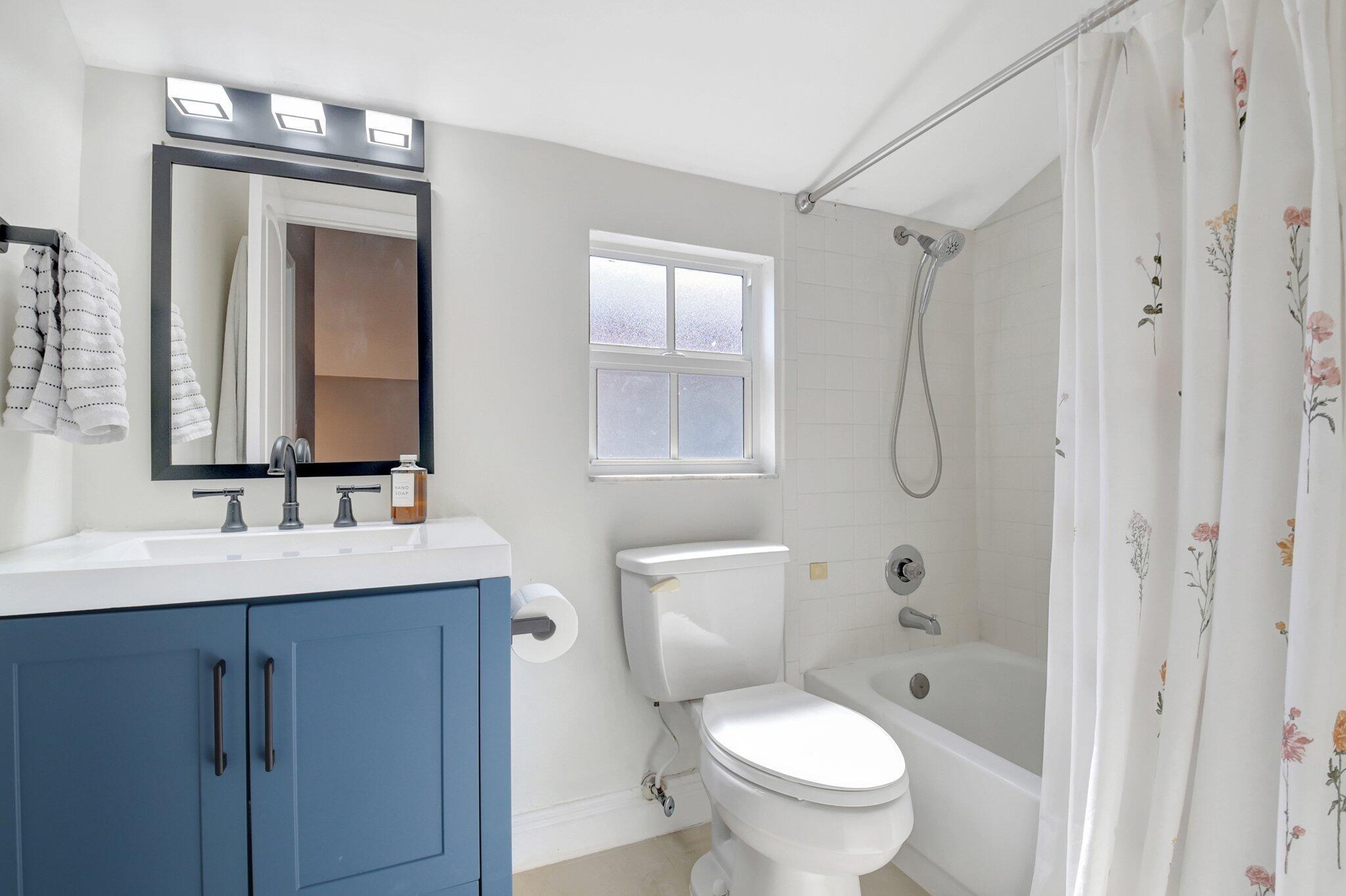 5890 Rambler Rose Way