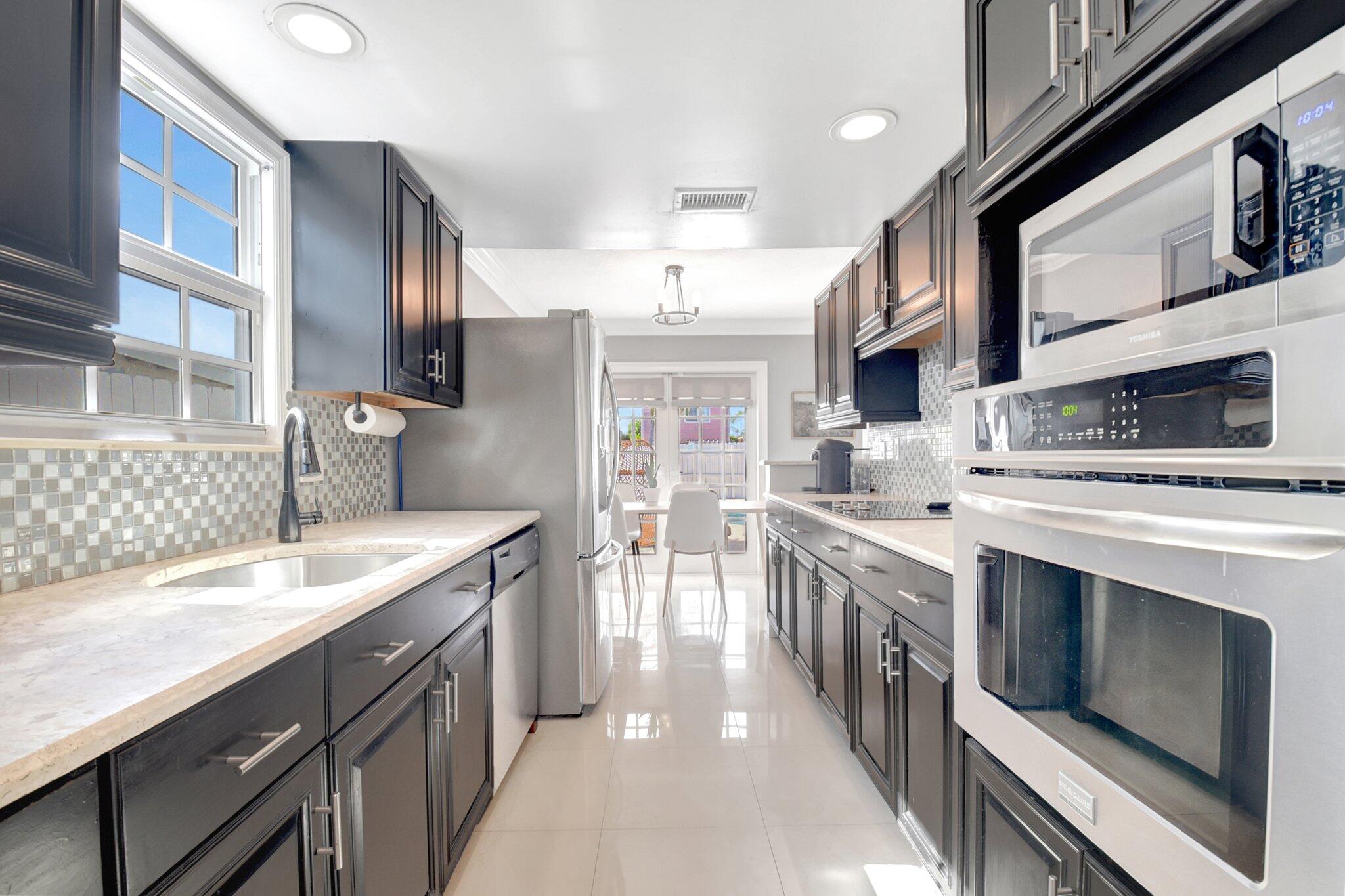 5890 Rambler Rose Way