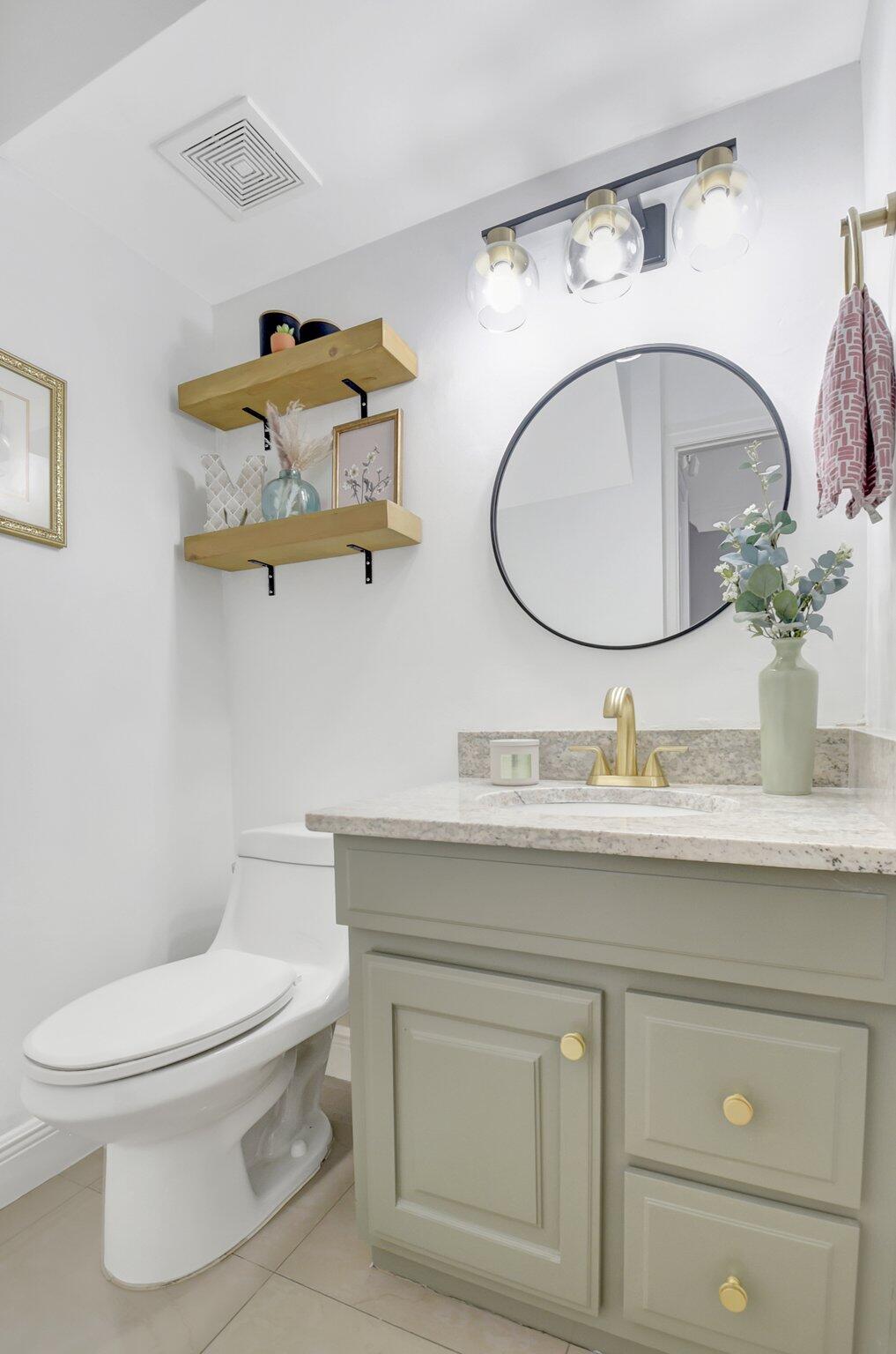 5890 Rambler Rose Way