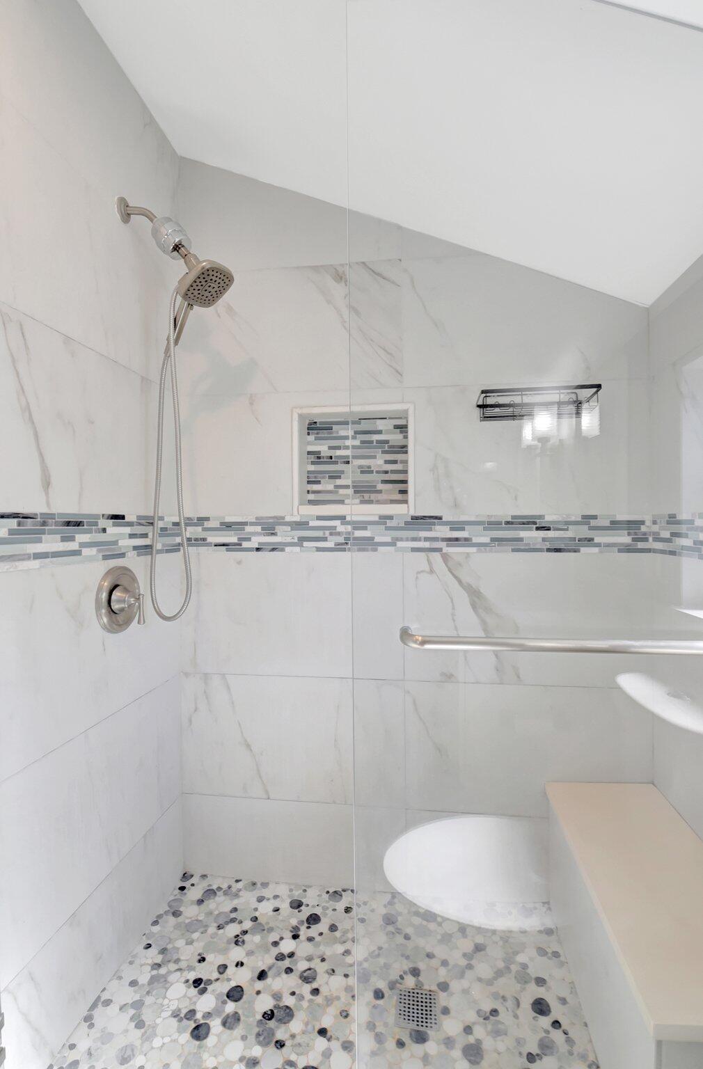 5890 Rambler Rose Way