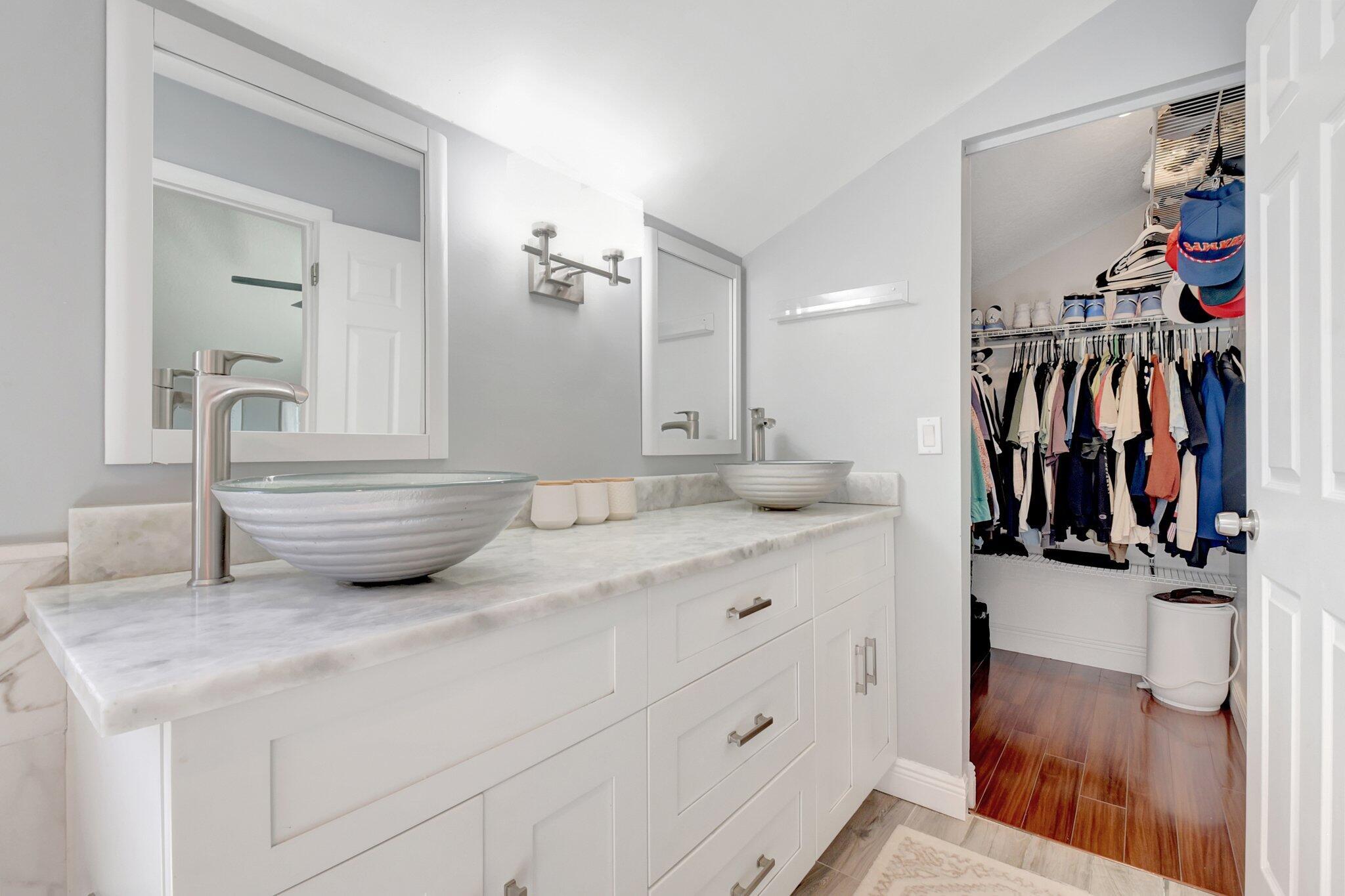 5890 Rambler Rose Way