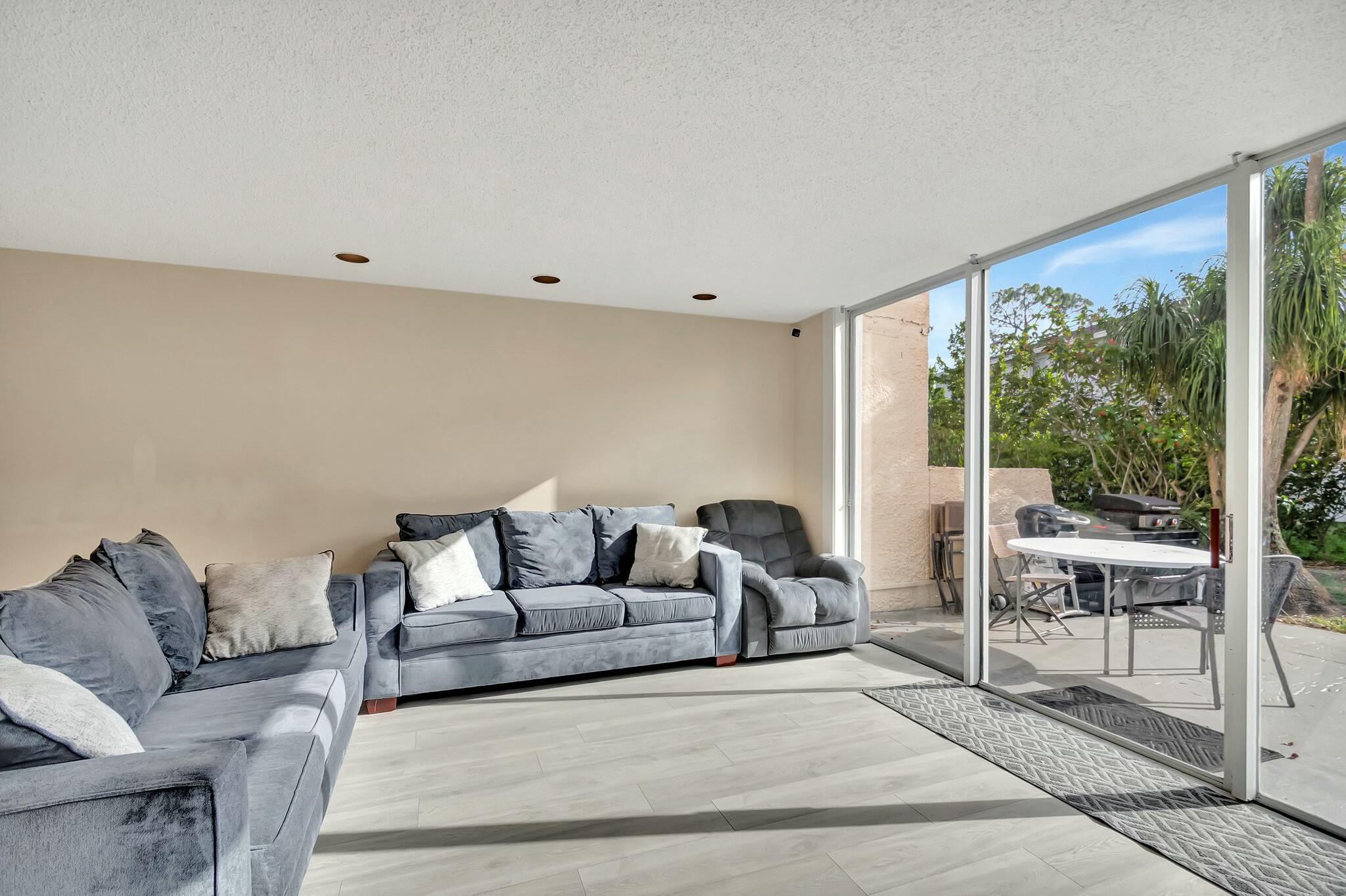 4379 Trevi Court