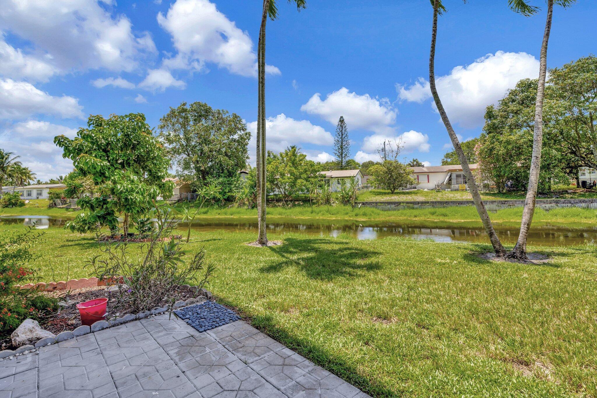 2901 NW 46th Avenue 101