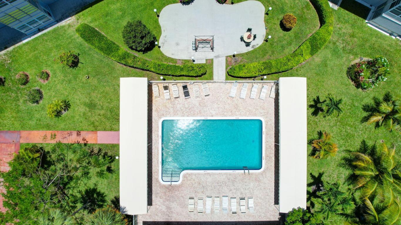 2901 NW 46th Avenue 101