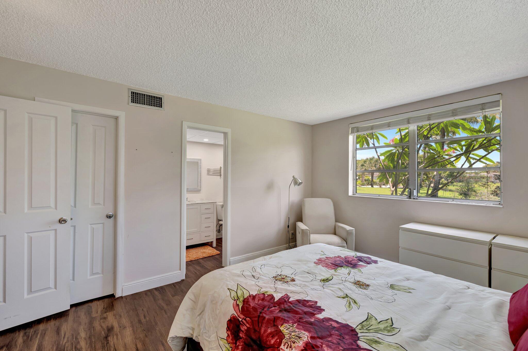 2901 NW 46th Avenue 101