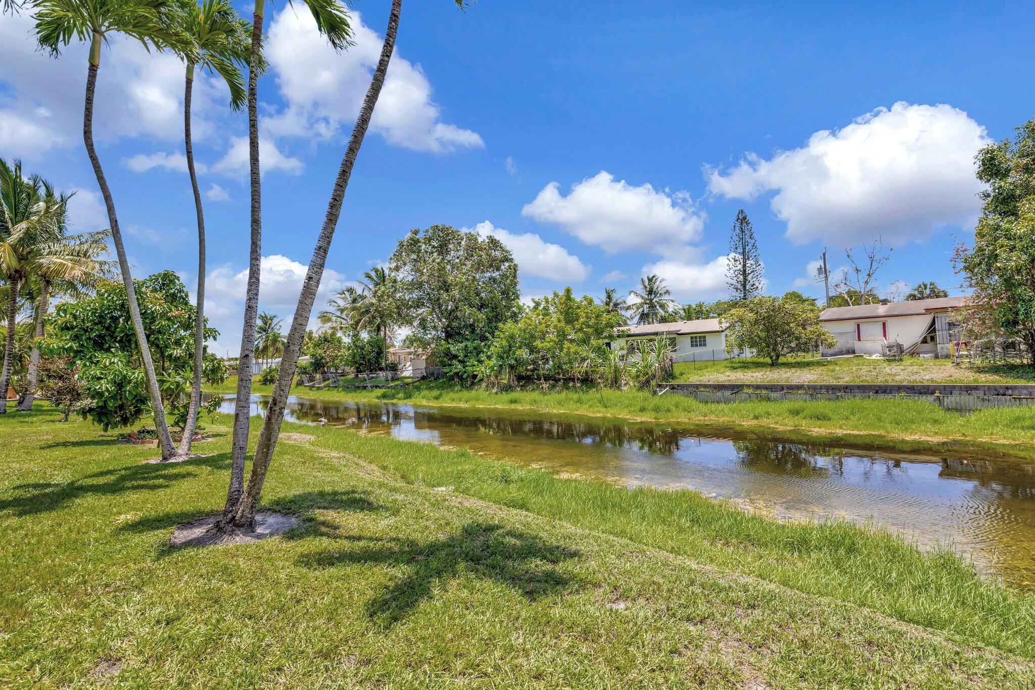 2901 NW 46th Avenue 101