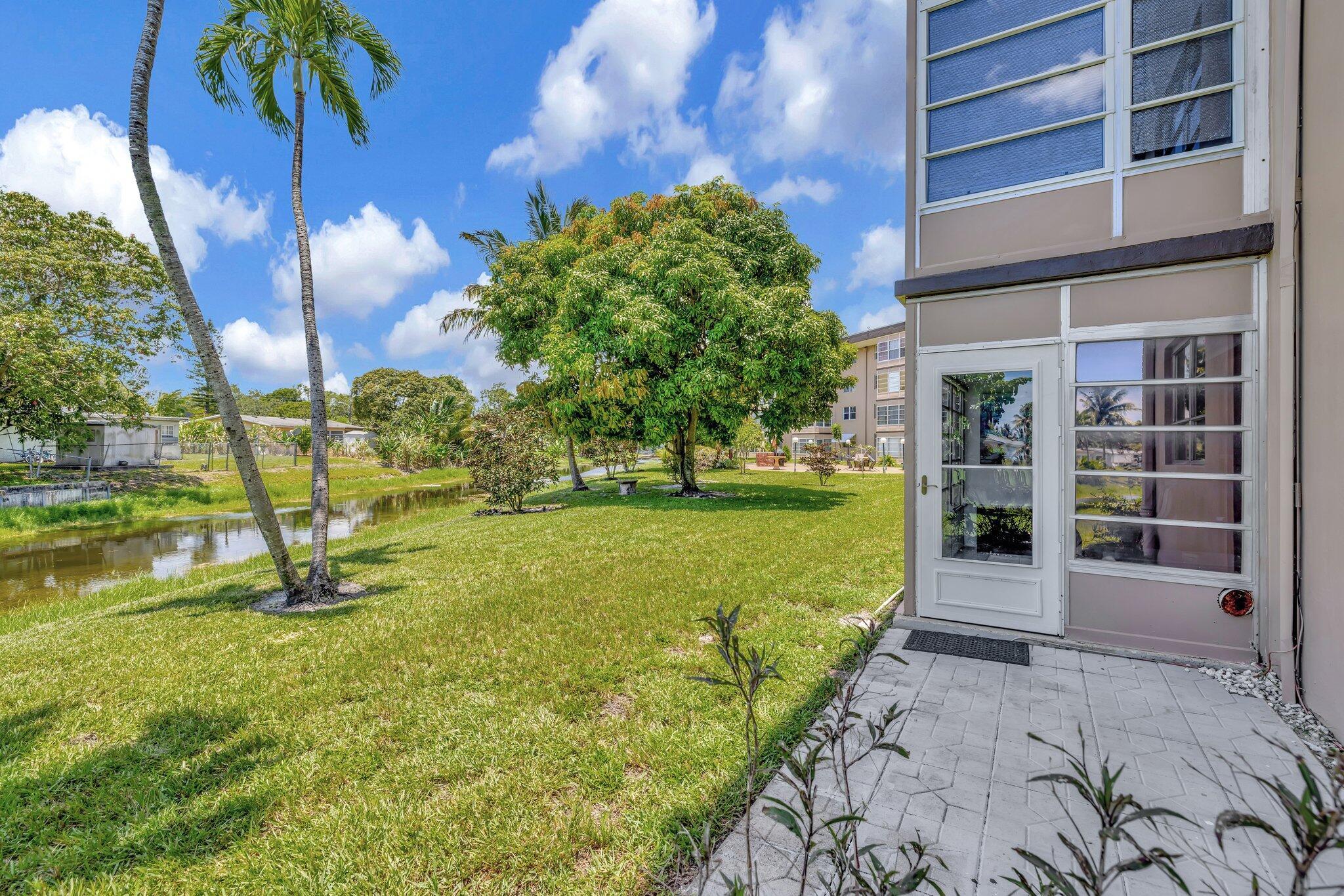 2901 NW 46th Avenue 101
