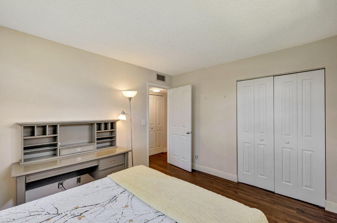 2901 NW 46th Avenue 101