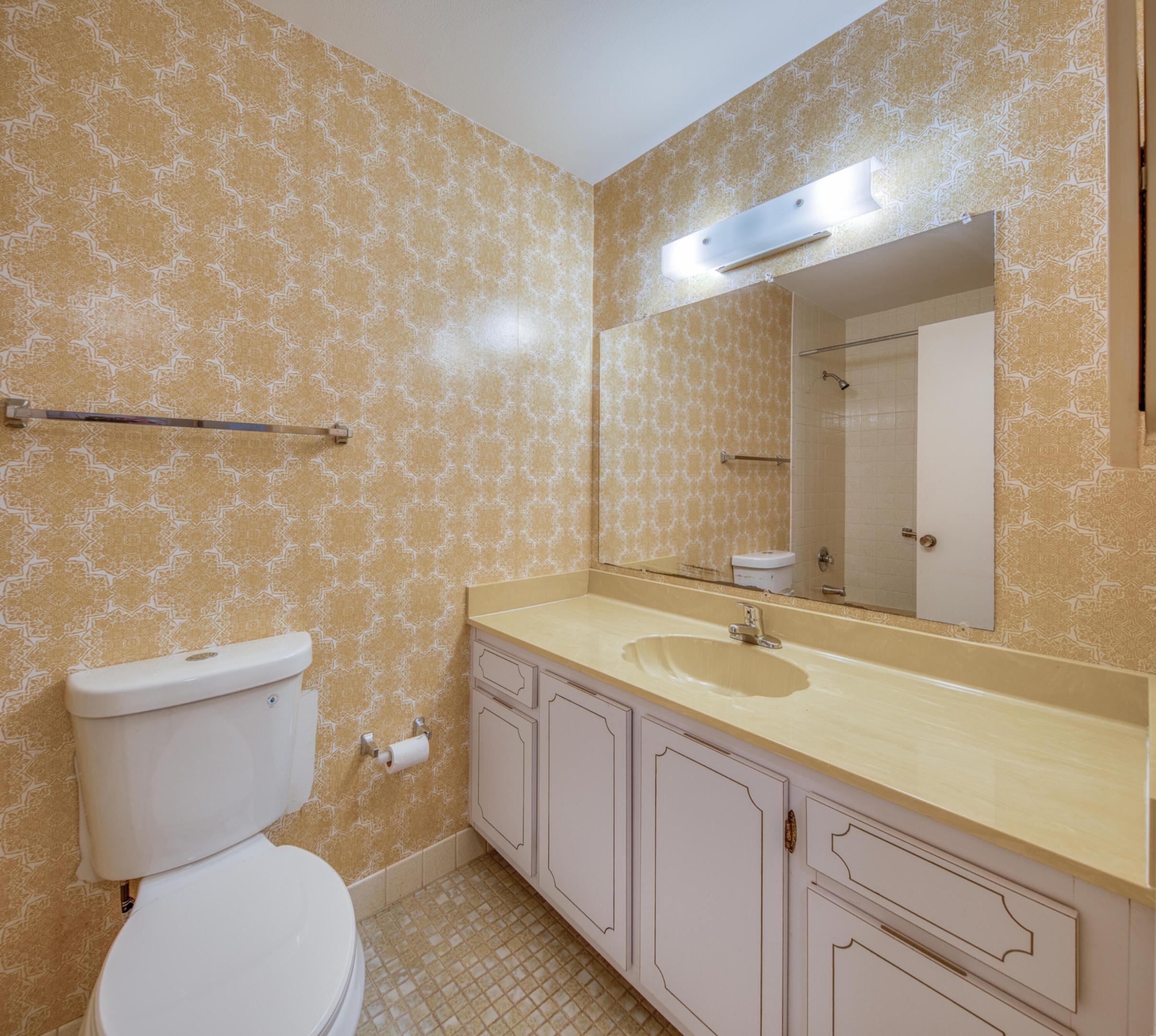 445 Franconia Circle, Lake Worth