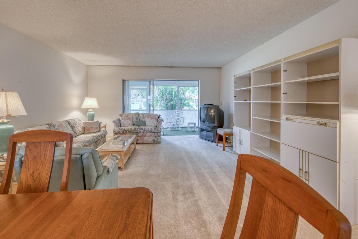 445 Franconia Circle, Lake Worth