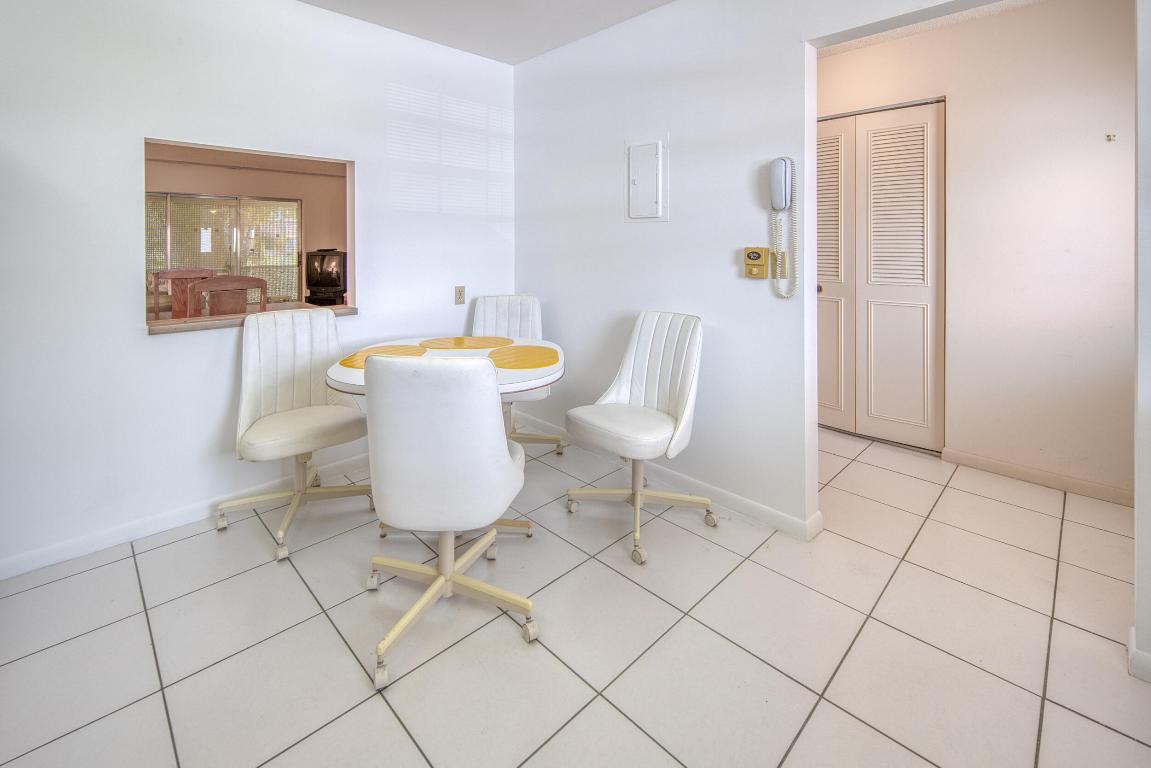 445 Franconia Circle, Lake Worth