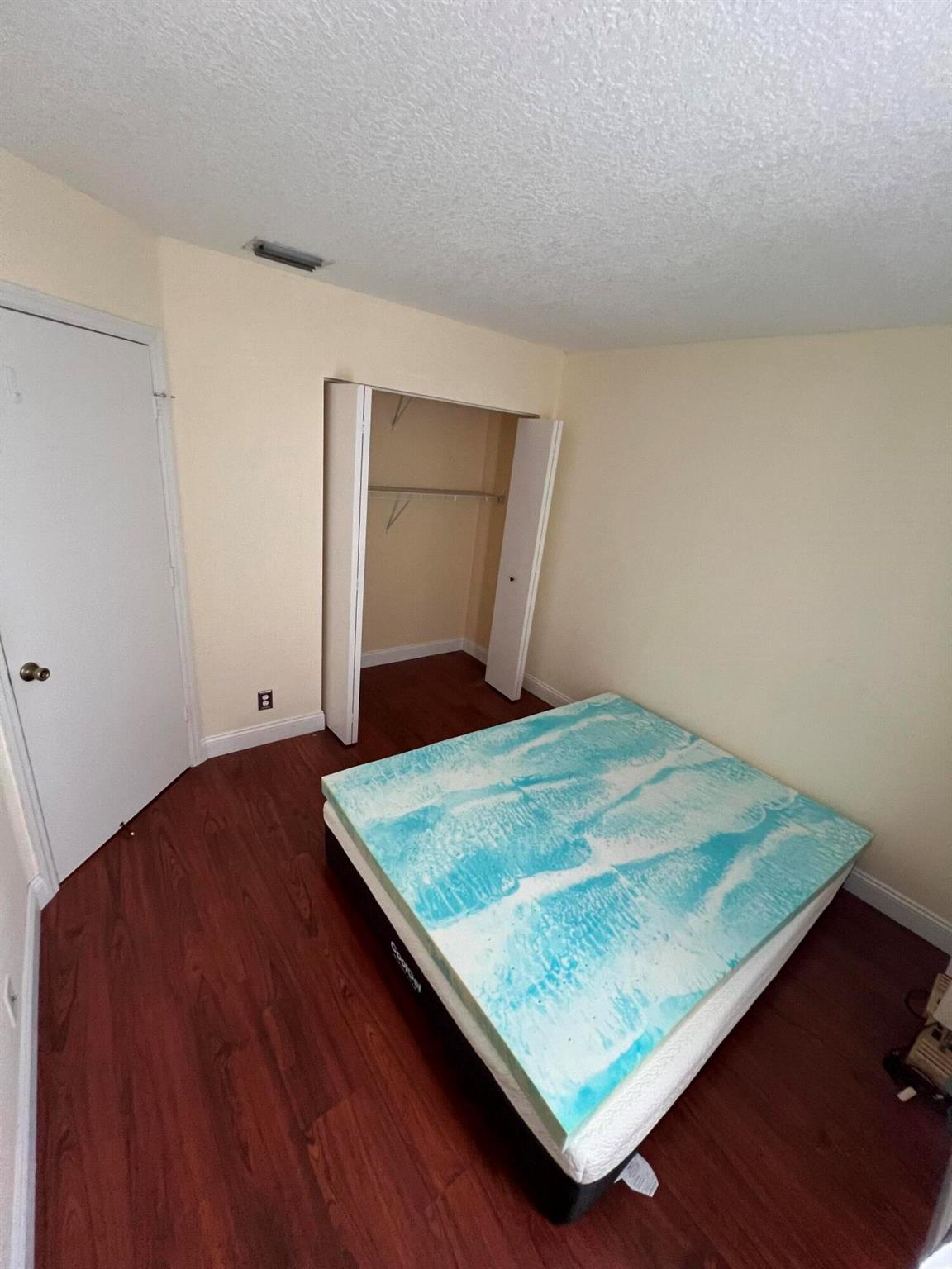 713 W Key Street W