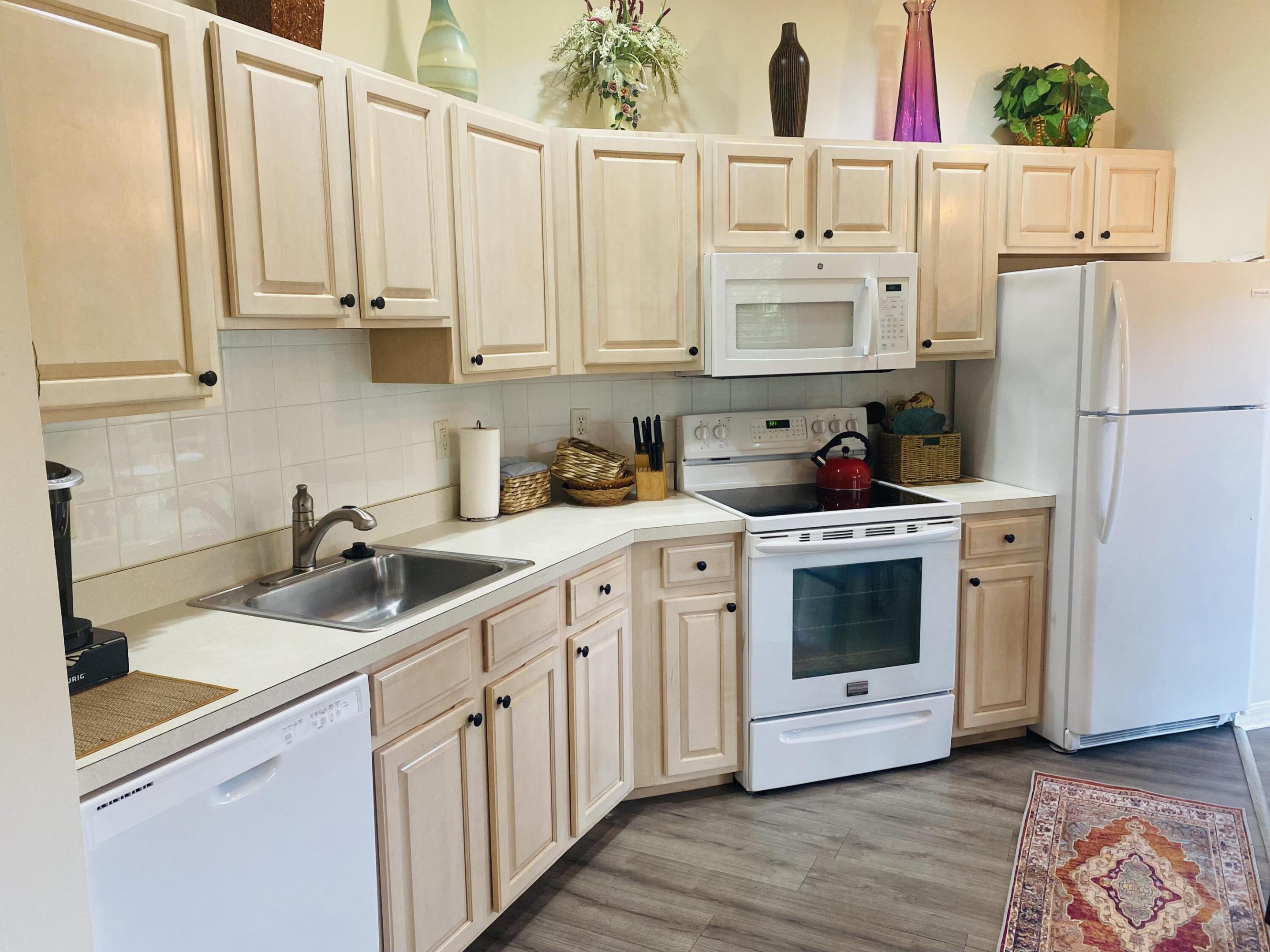 9875 Perfect Drive A