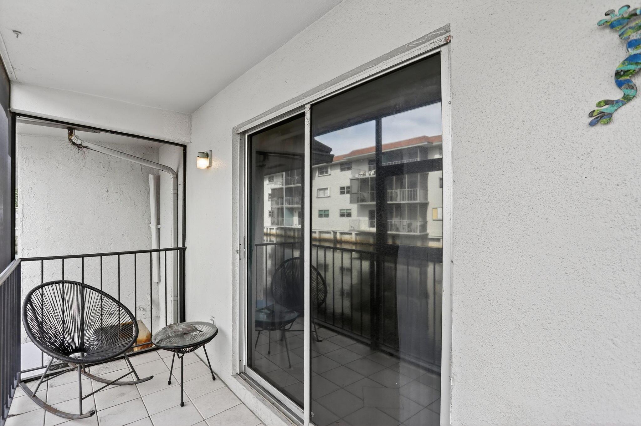 1775 N Andrews Square 101w