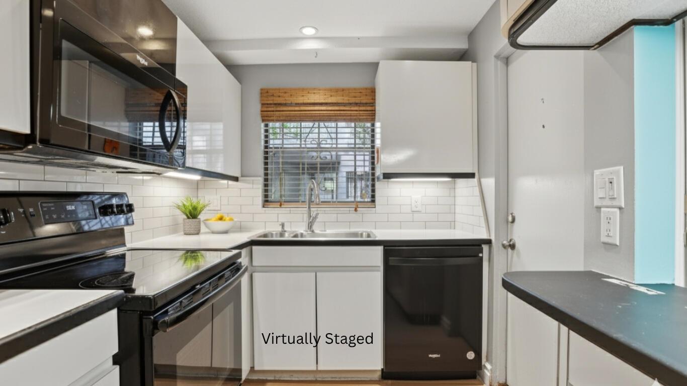 1775 N Andrews Square 101w