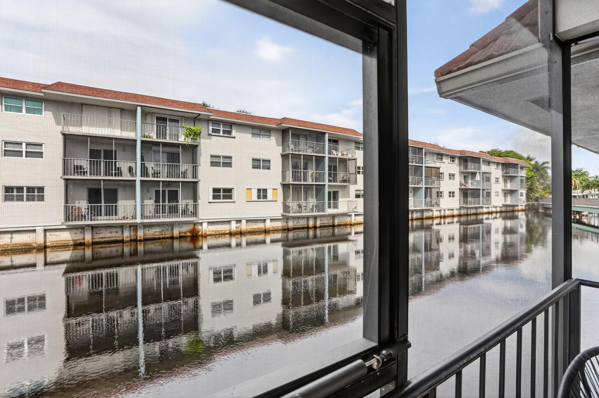 1775 N Andrews Square 101w