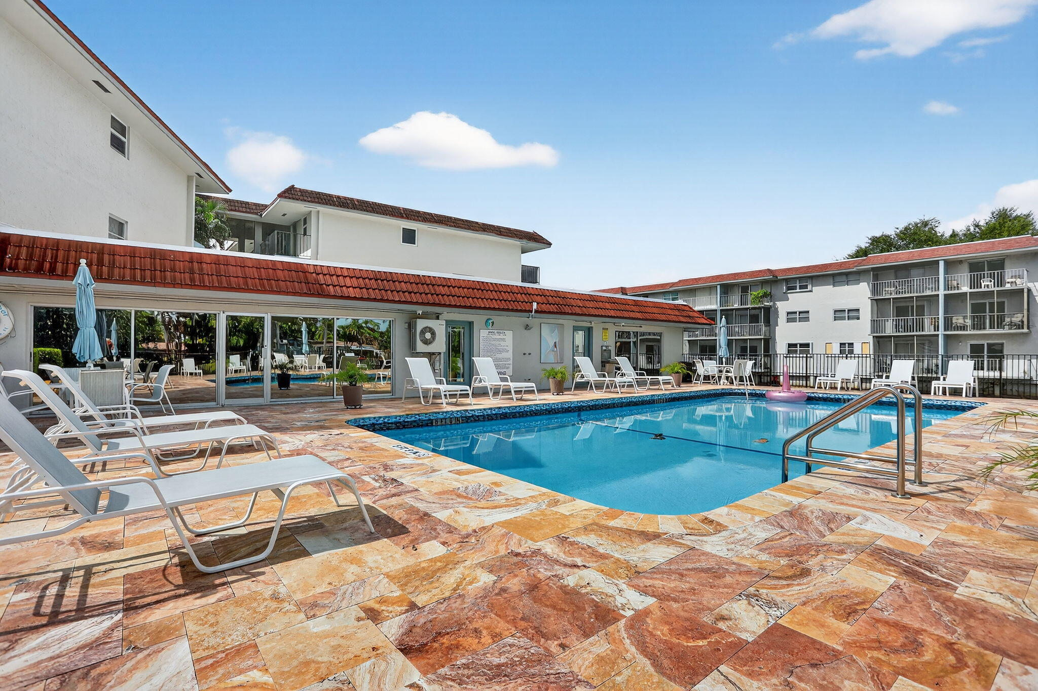 1775 N Andrews Square 101w