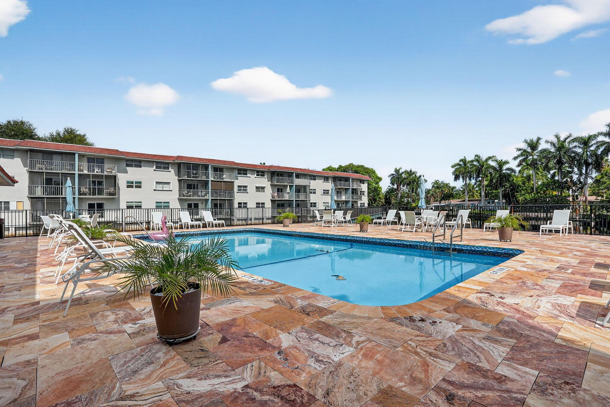 1775 N Andrews Square 101w