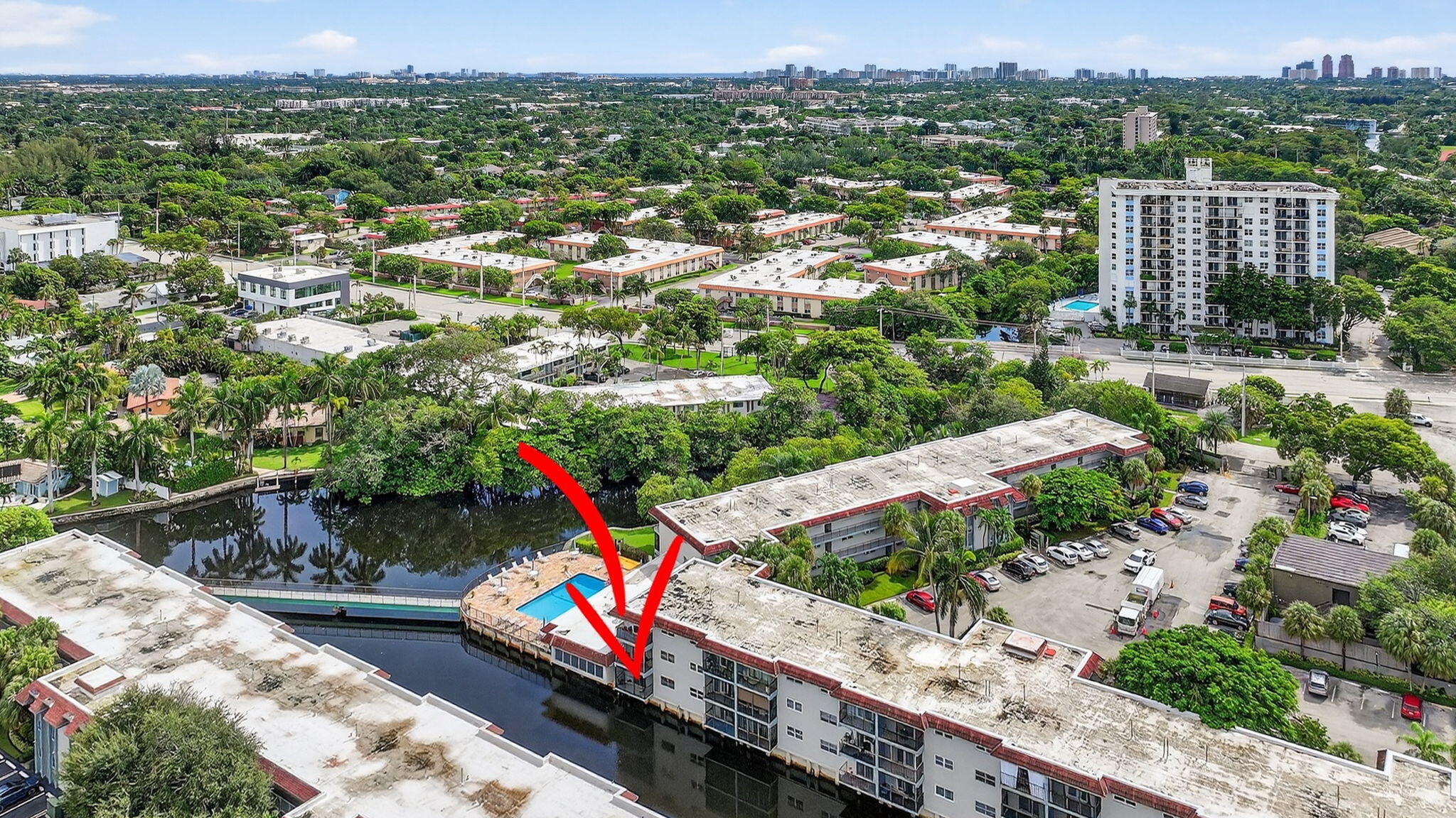 1775 N Andrews Square 101w