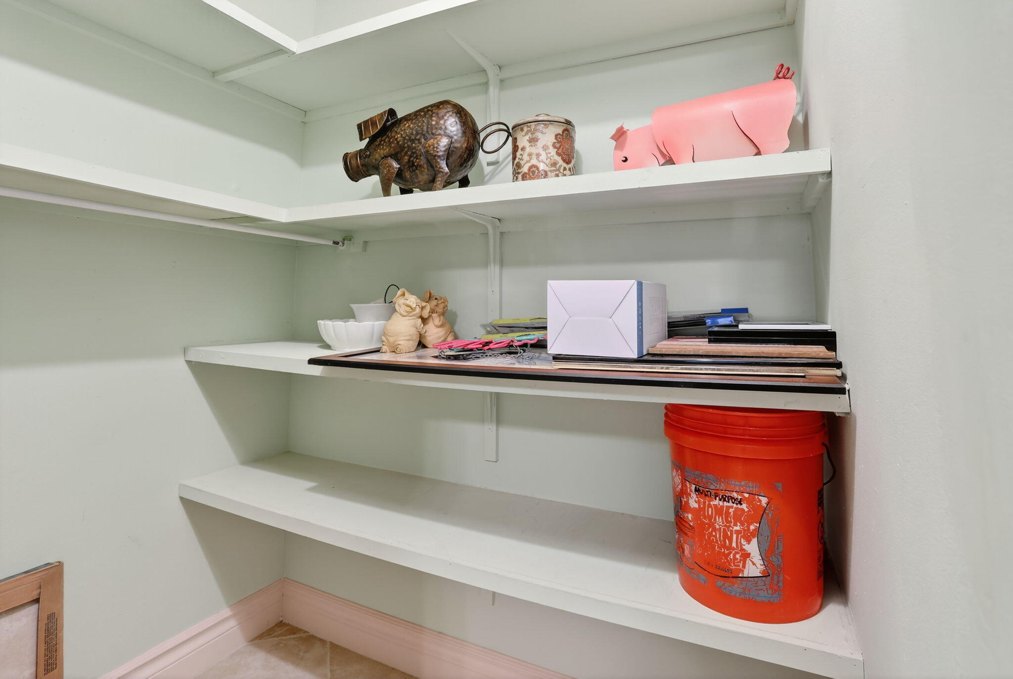 1775 N Andrews Square 101w