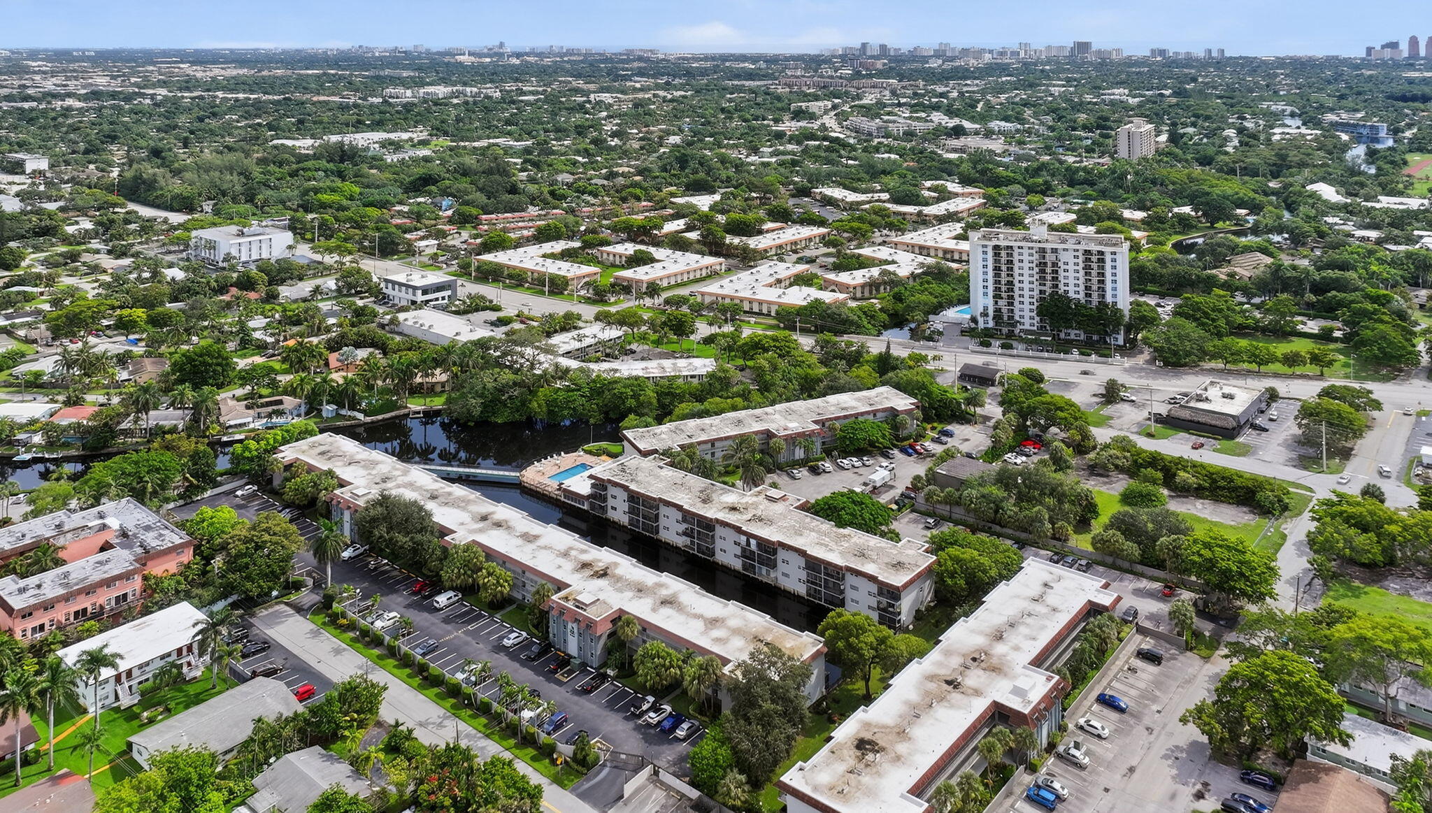 1775 N Andrews Square 101w